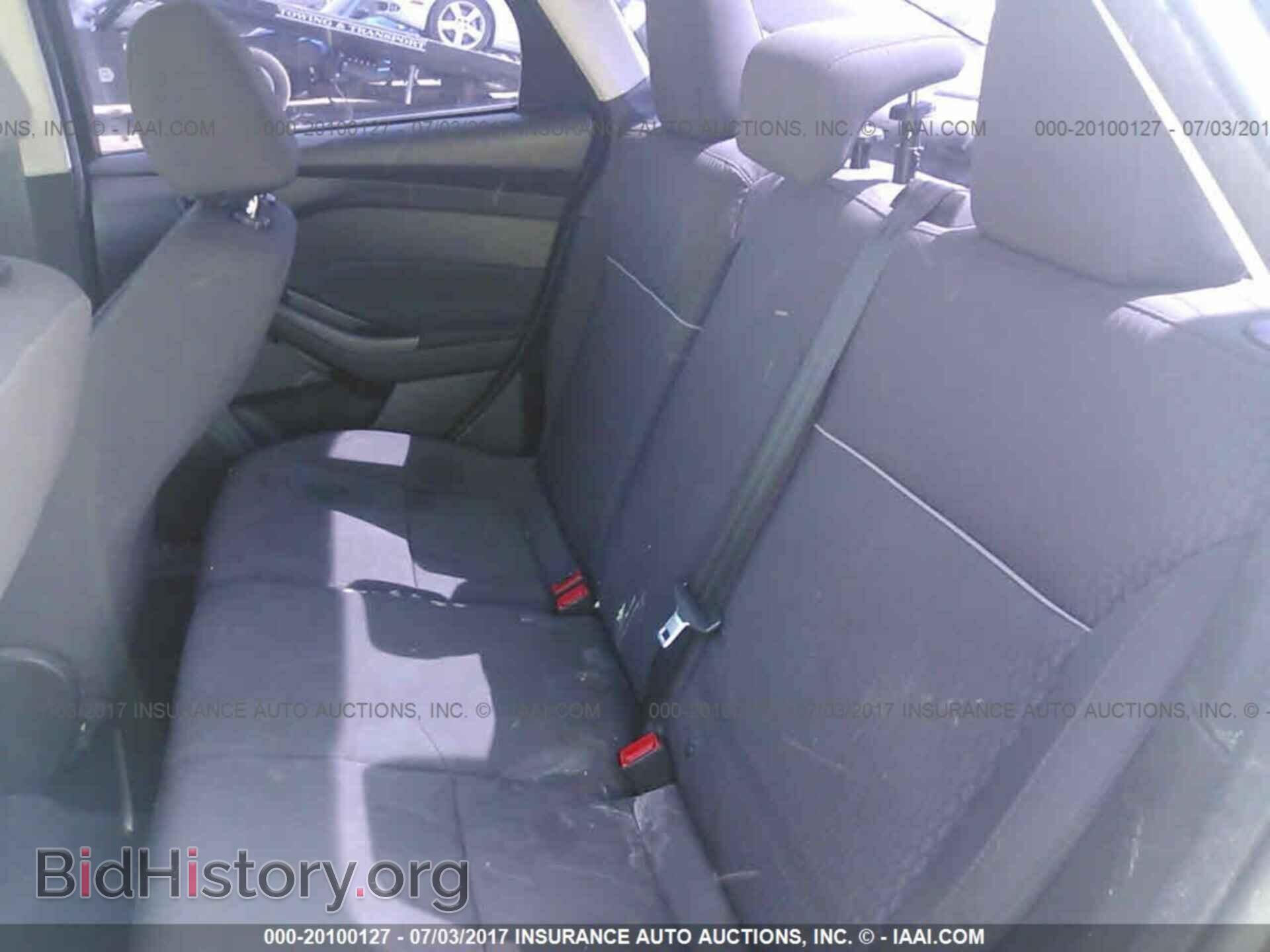 2012 Ford Focus - VIN: 1FAHP3H28CL422953 - Photo 8