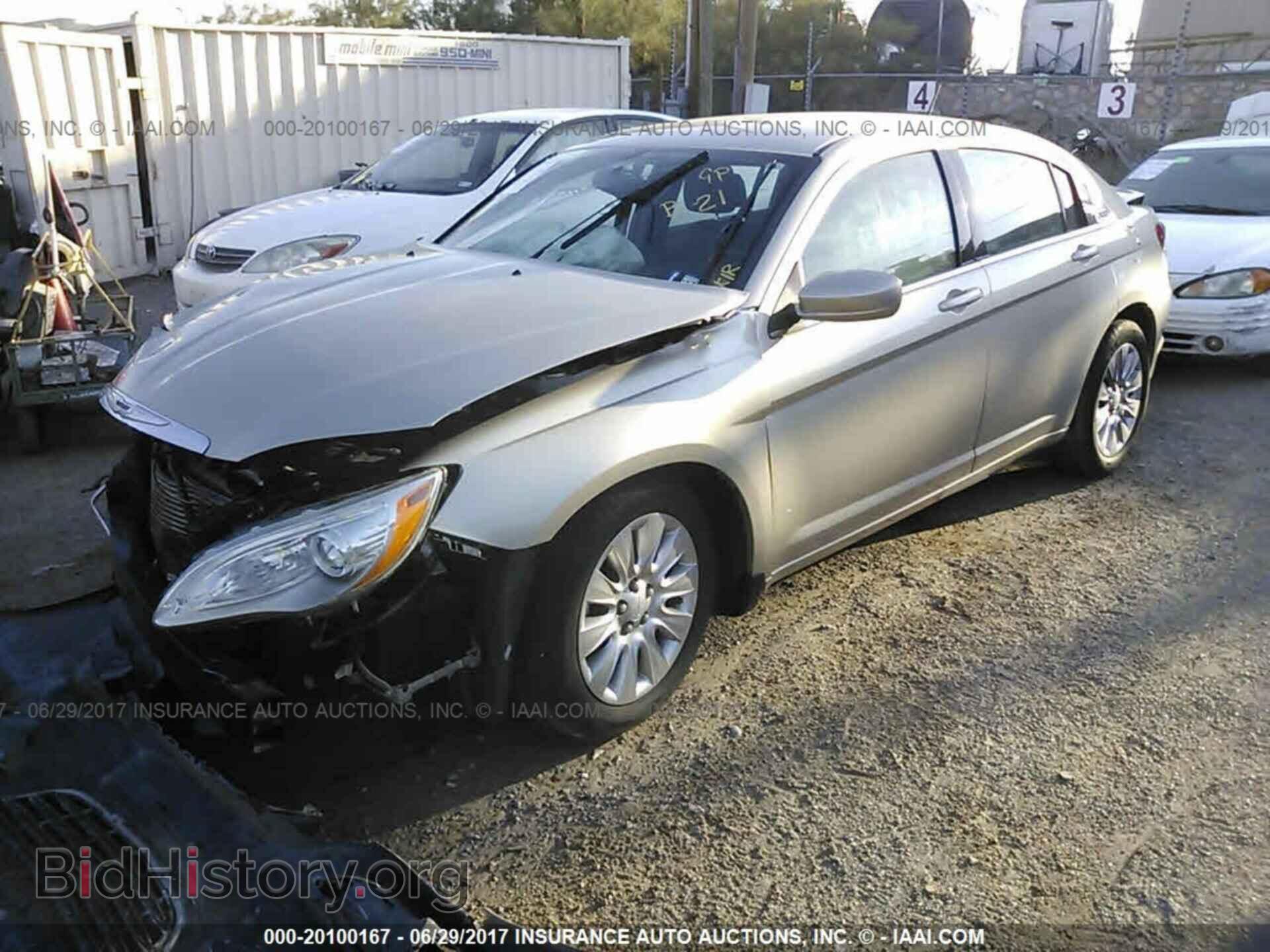 2014 Chrysler 200 - VIN: 1C3CCBAG0EN171096 - Photo 2