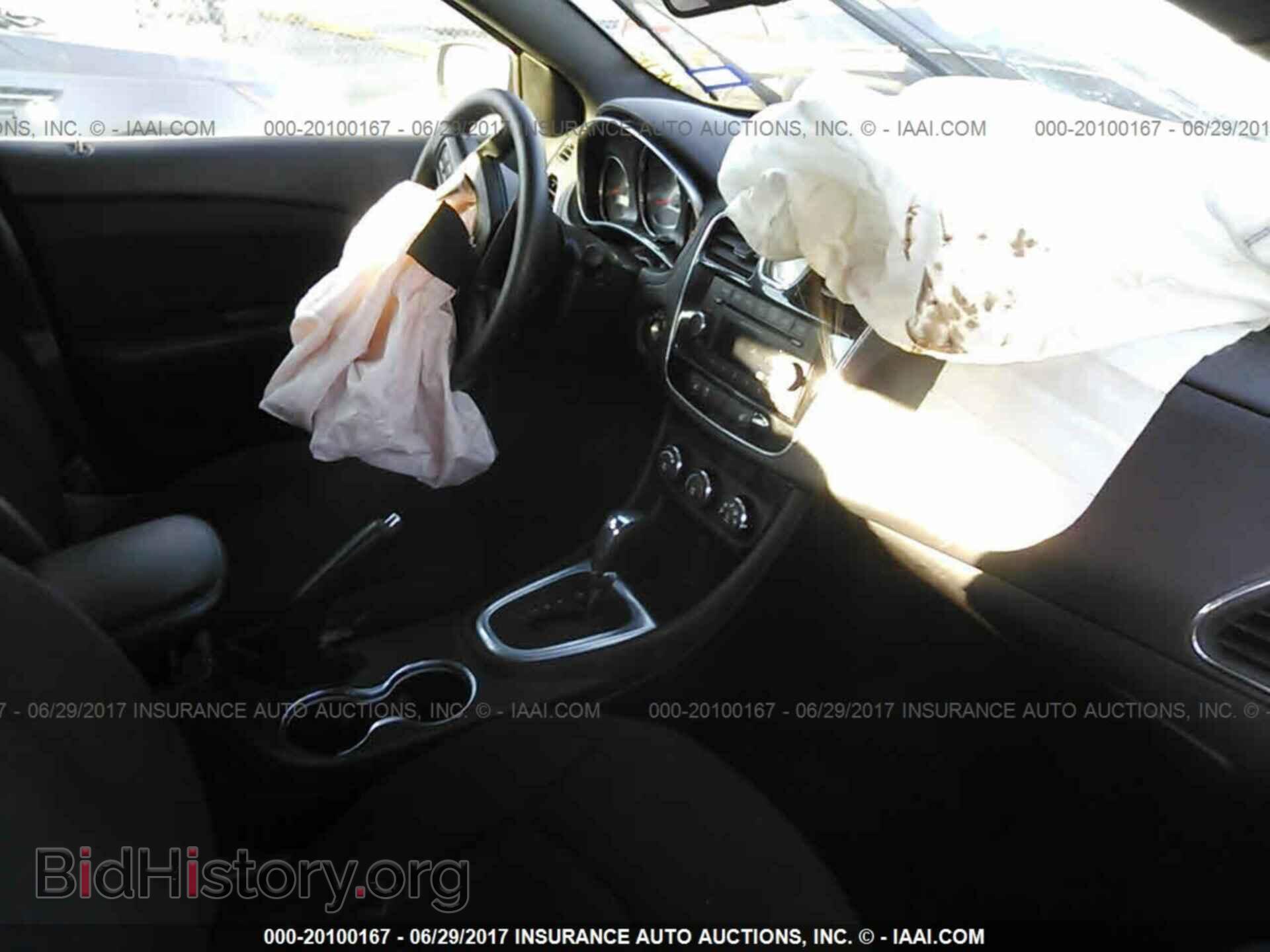 2014 Chrysler 200 - VIN: 1C3CCBAG0EN171096 - Photo 5
