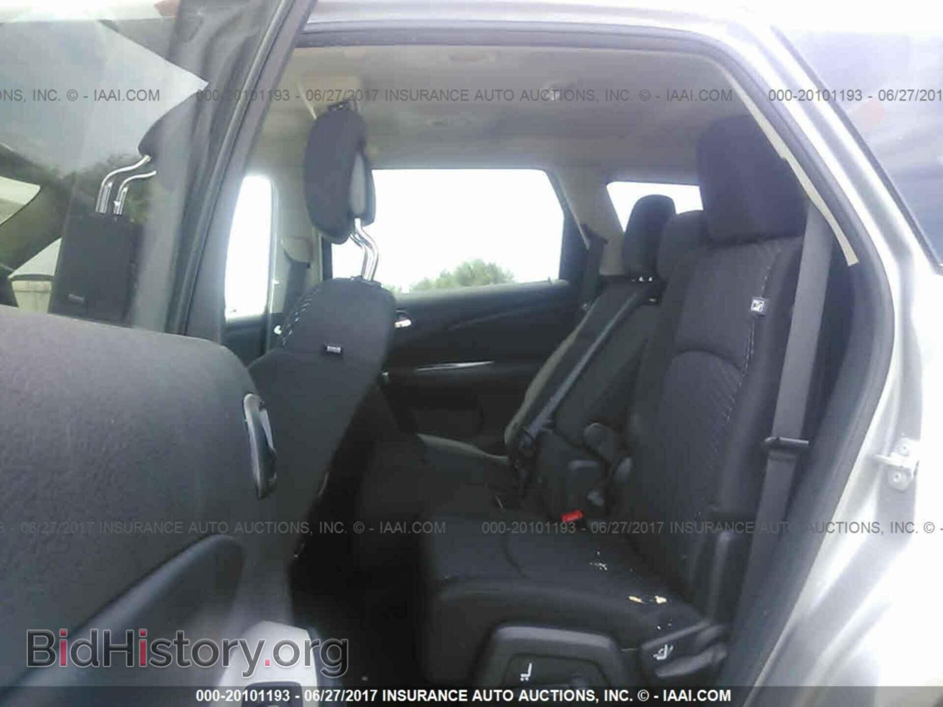 2015 Dodge Journey - VIN: 3C4PDCBG5FT711557 - Photo 8