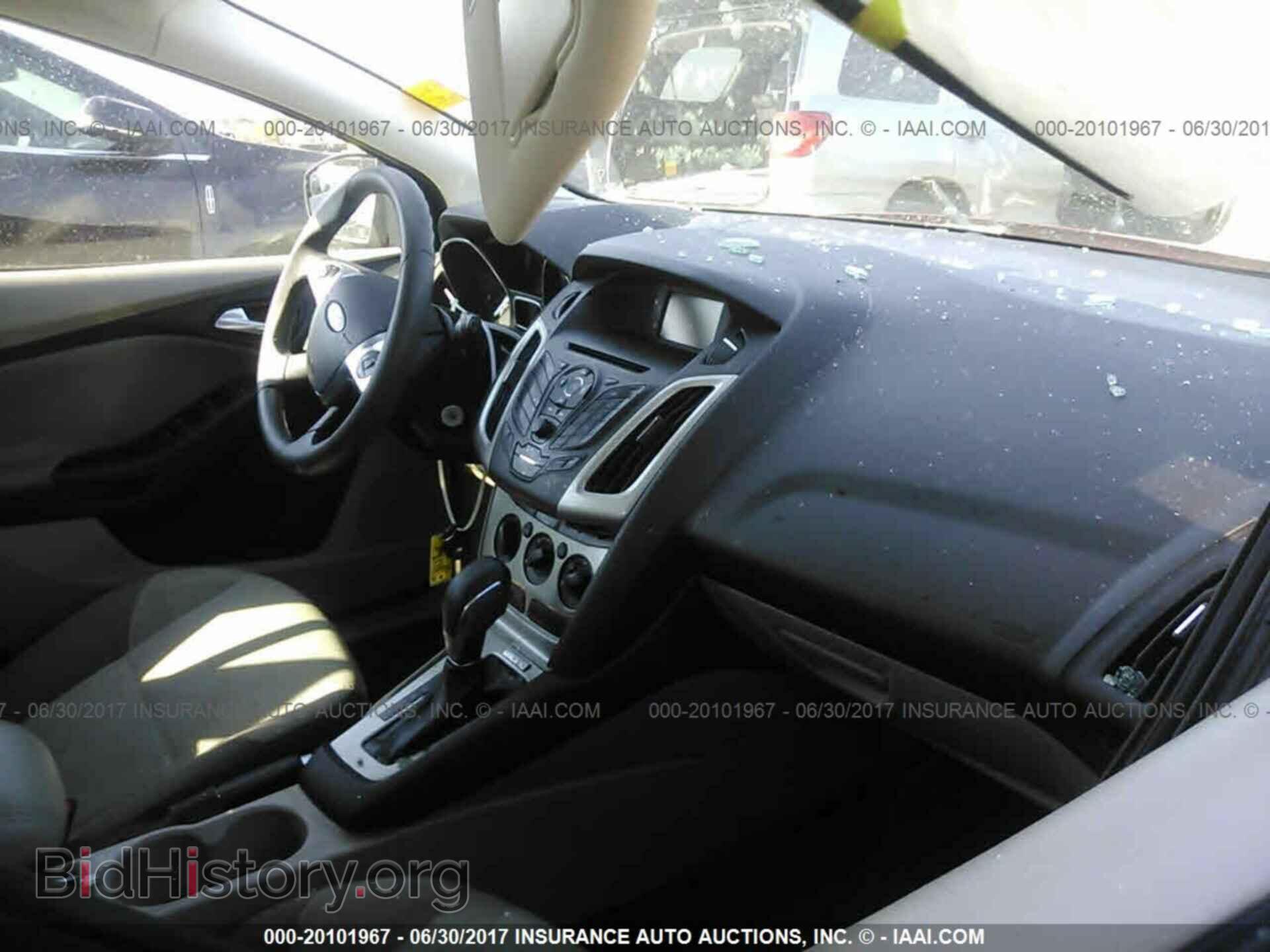 2014 Ford Focus - VIN: 1FADP3K28EL406441 - Photo 5