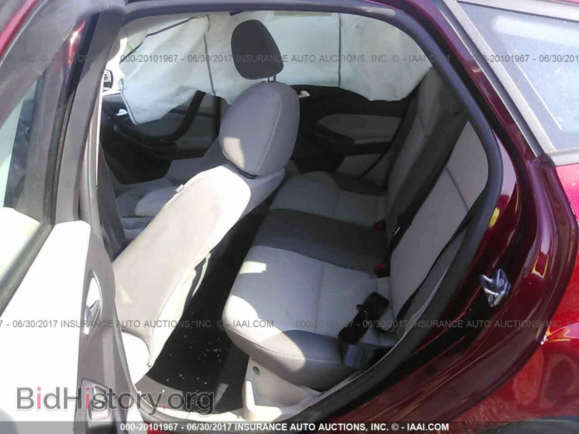 2014 Ford Focus - VIN: 1FADP3K28EL406441 - Photo 8