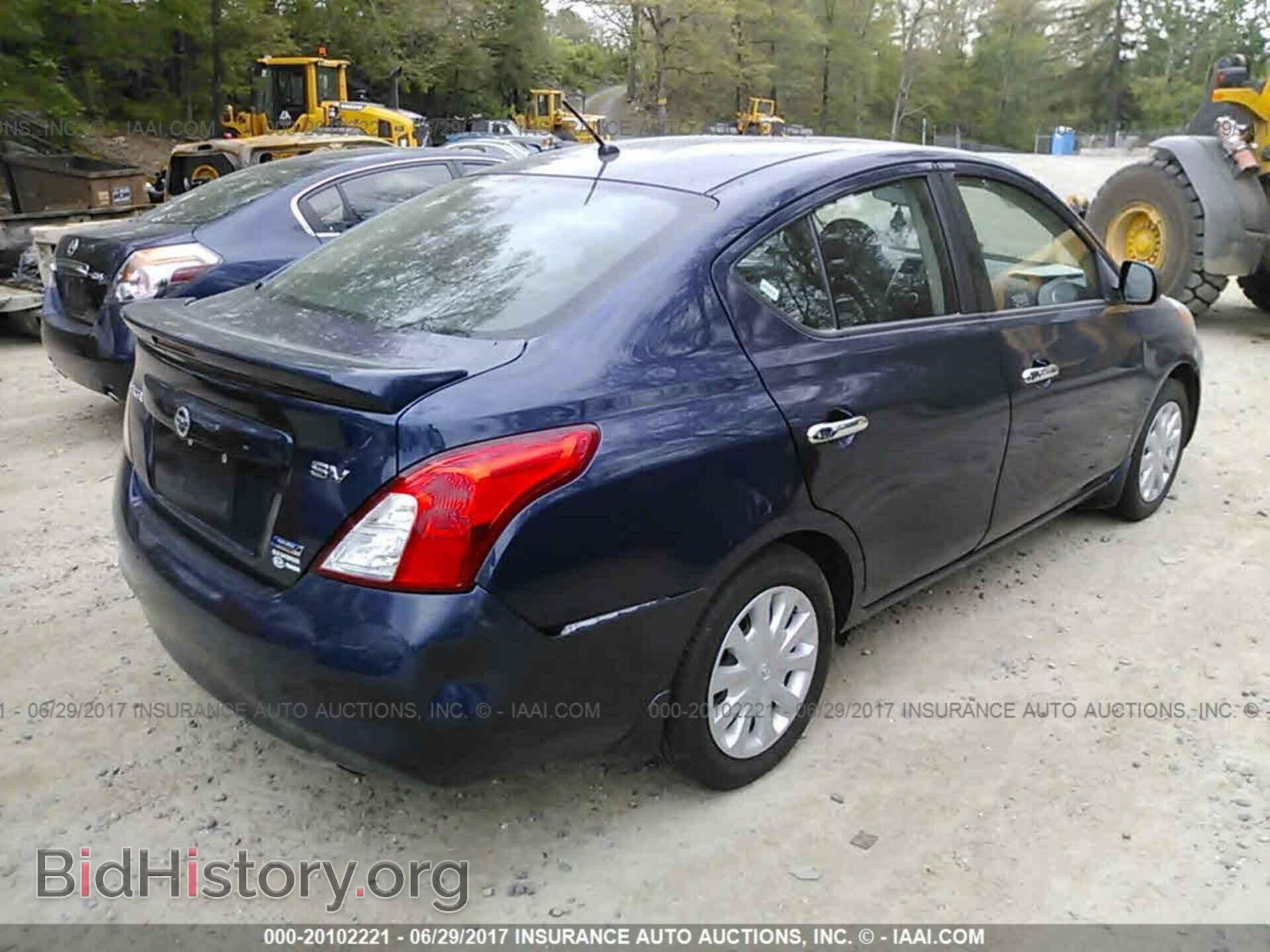 2014 Nissan Versa - VIN: 3N1CN7AP1EK463027 - Фото 4