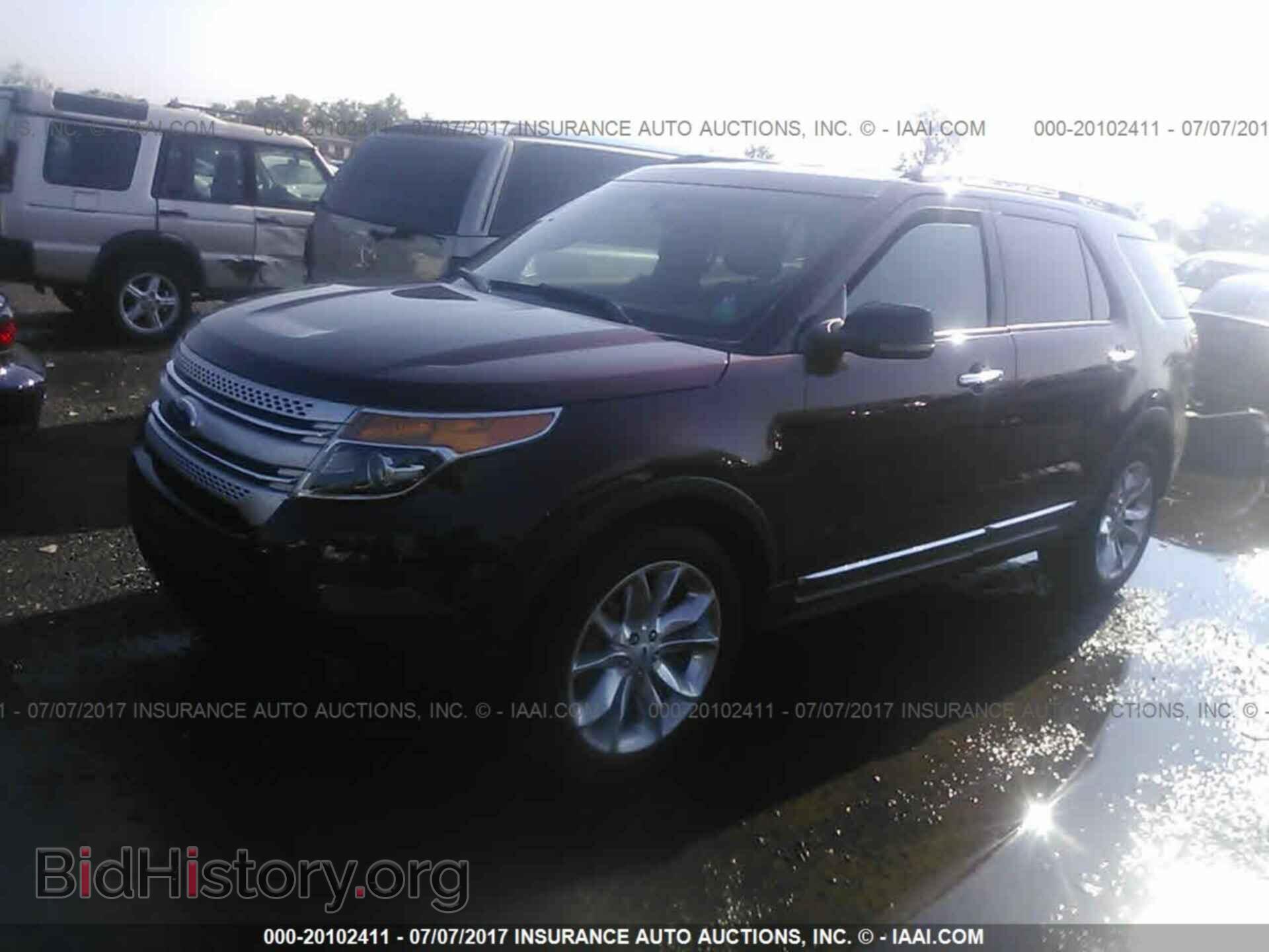 2012 Ford Explorer - VIN: 1FMHK7D84CGA72333 - Photo 2
