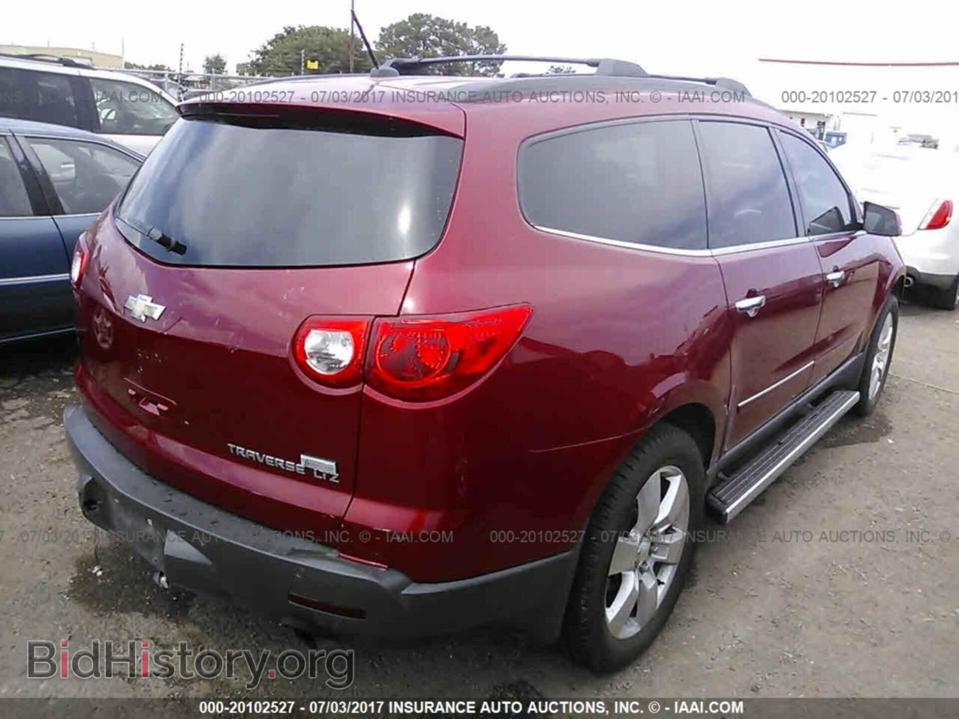 2012 Chevrolet Traverse - VIN: 1GNKRLED1CJ360489 - Фото 4