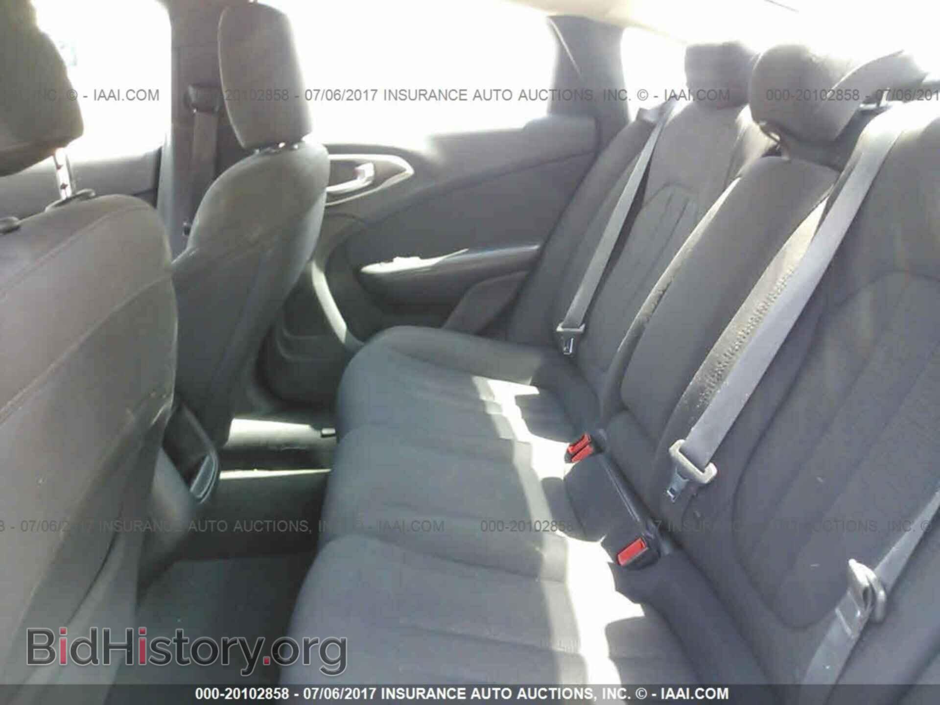 2015 Chrysler 200 - VIN: 1C3CCCAB5FN734512 - Фото 8