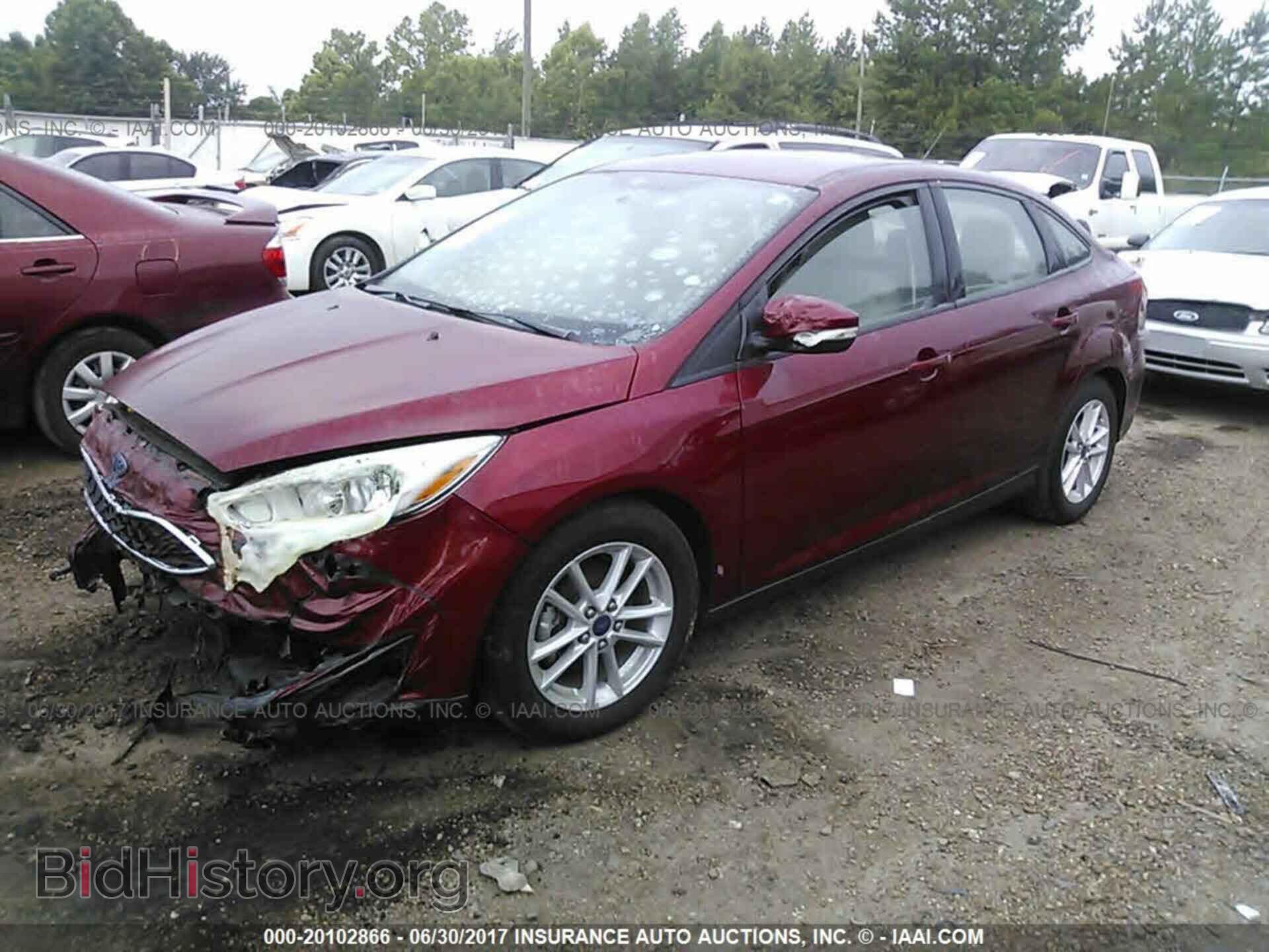 2016 Ford Focus - VIN: 1FADP3F29GL249712 - Фото 2