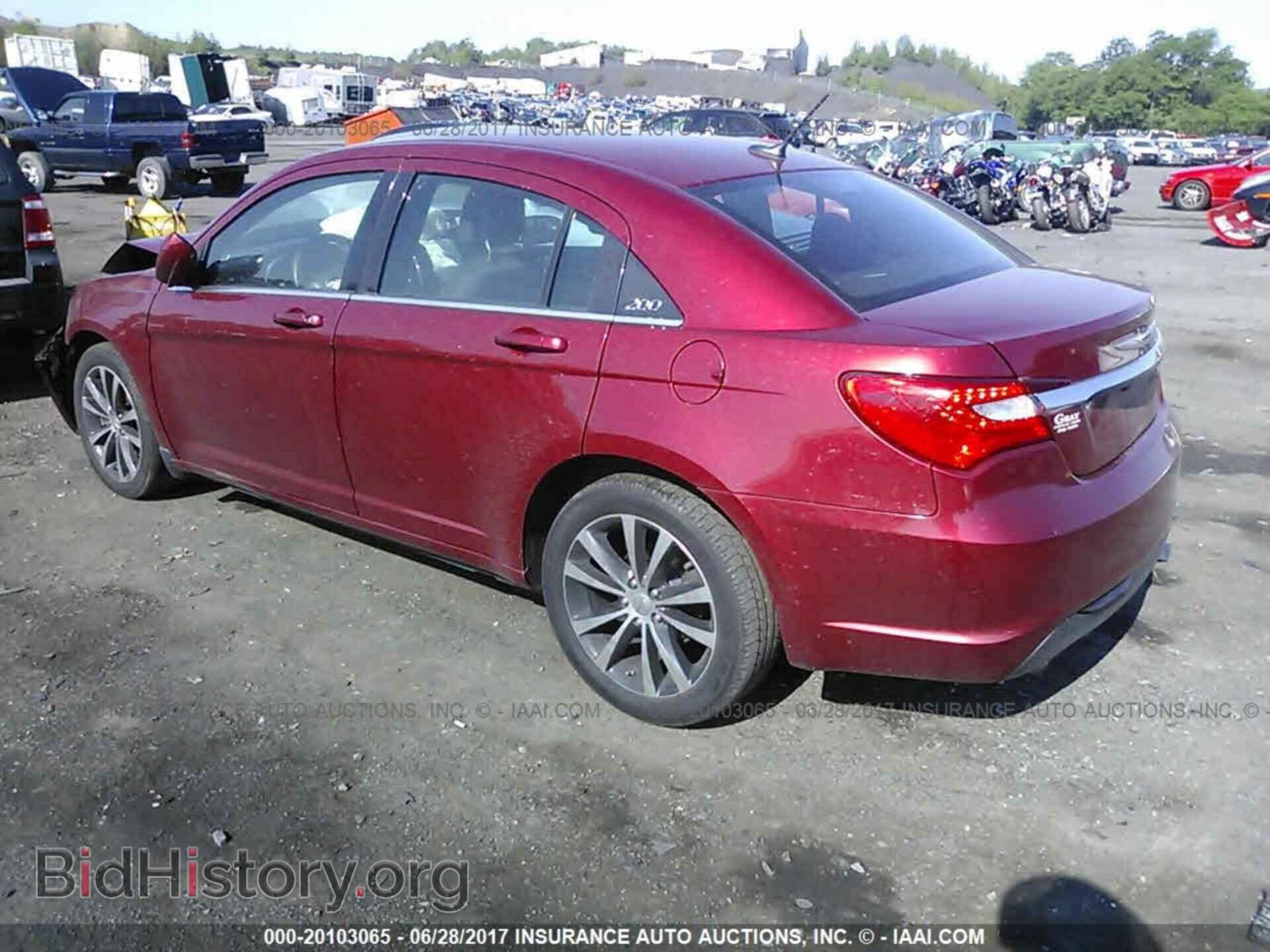 2013 Chrysler 200 - VIN: 1C3CCBBG9DN739553 - Фото 3