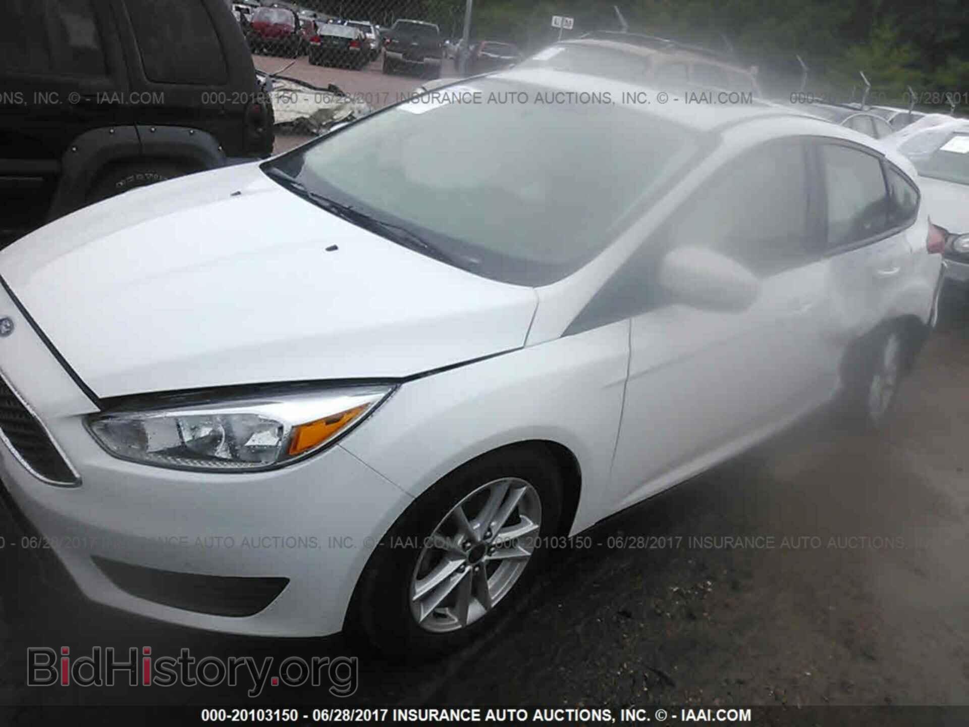 2016 Ford Focus - VIN: 1FADP3K2XGL217440 - Фото 2