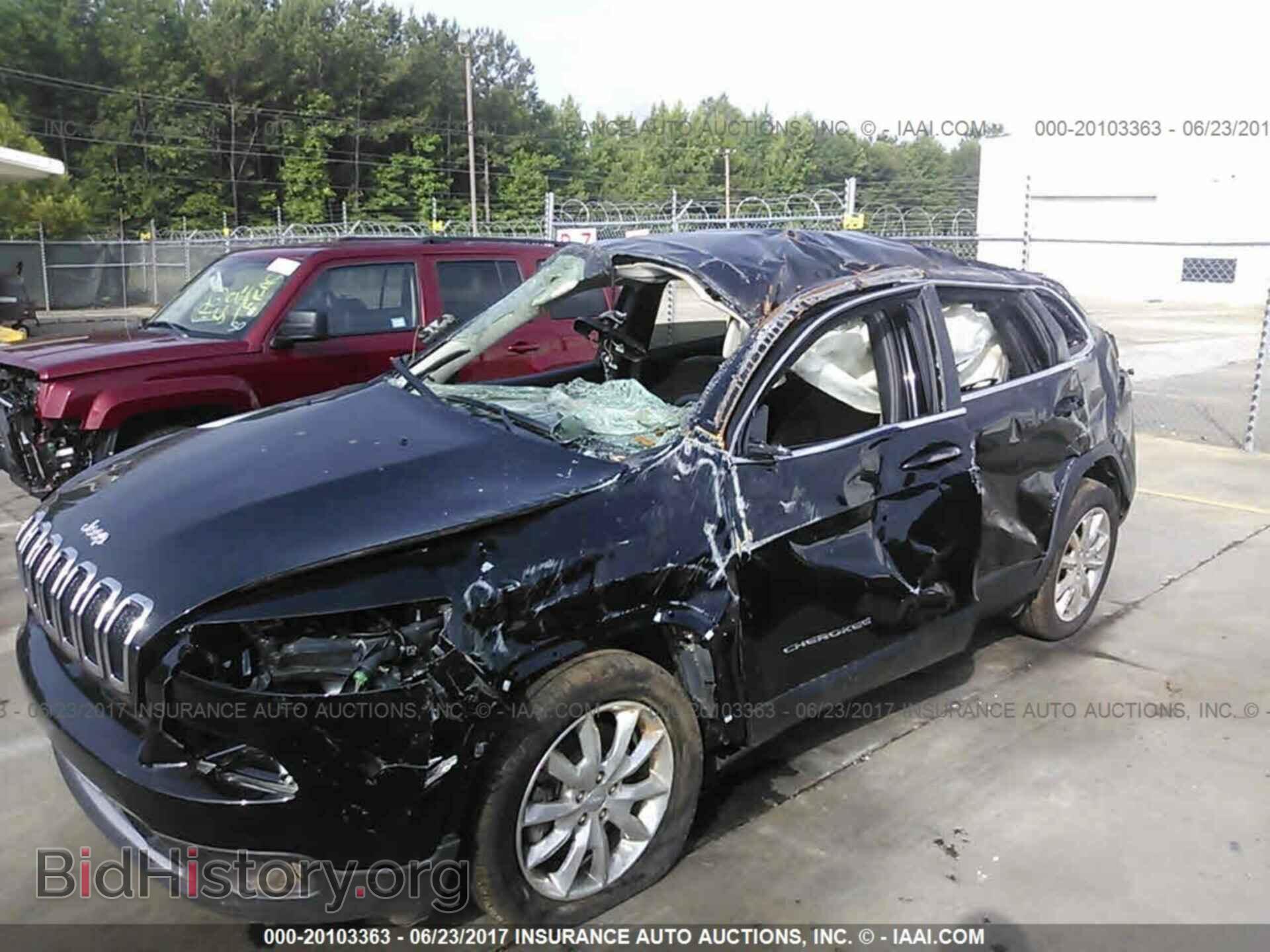 2017 Jeep Cherokee - VIN: 1C4PJLDB4HW516167 - Photo 6