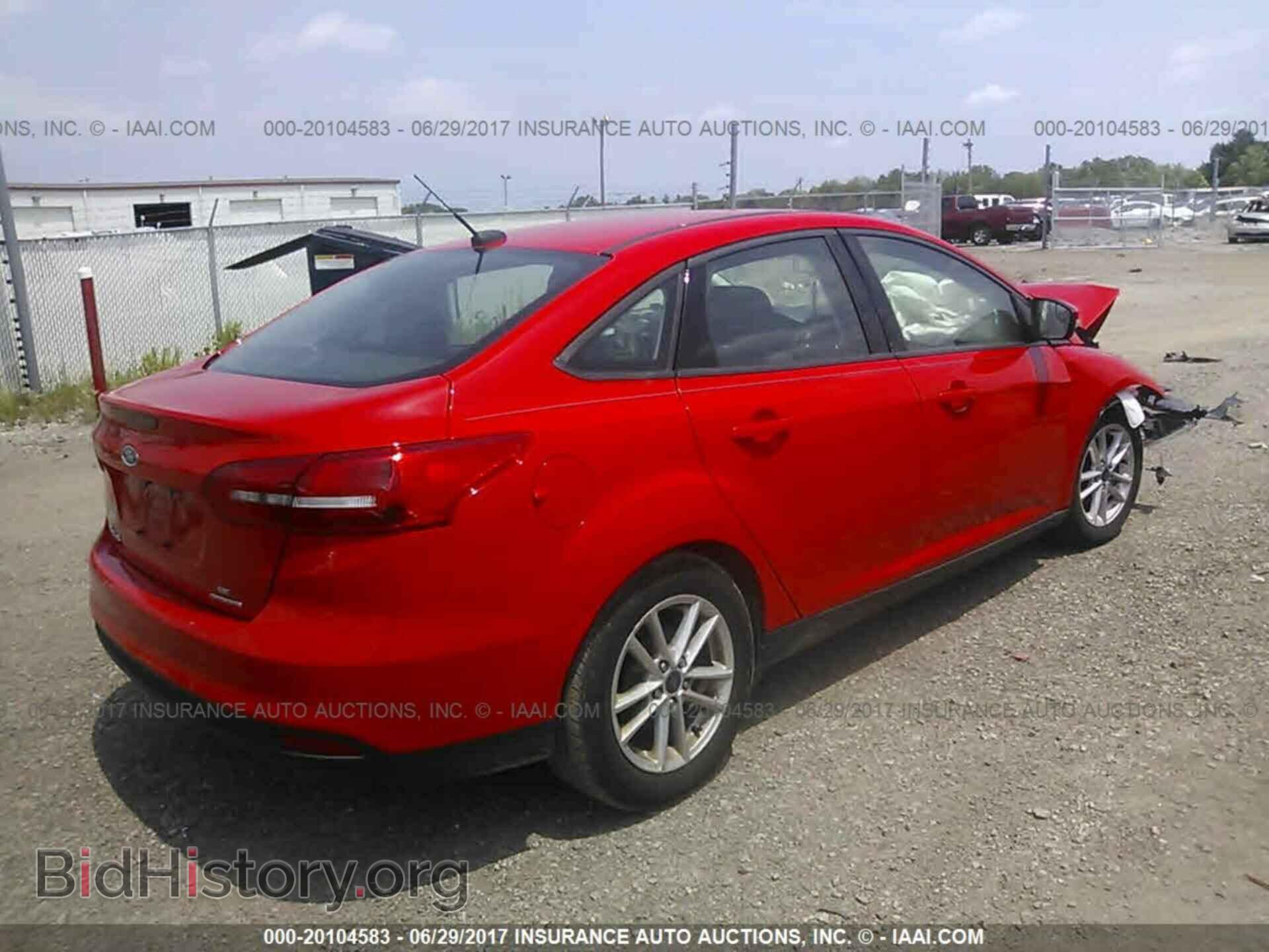 2016 Ford Focus - VIN: 1FADP3F24GL357803 - Фото 4