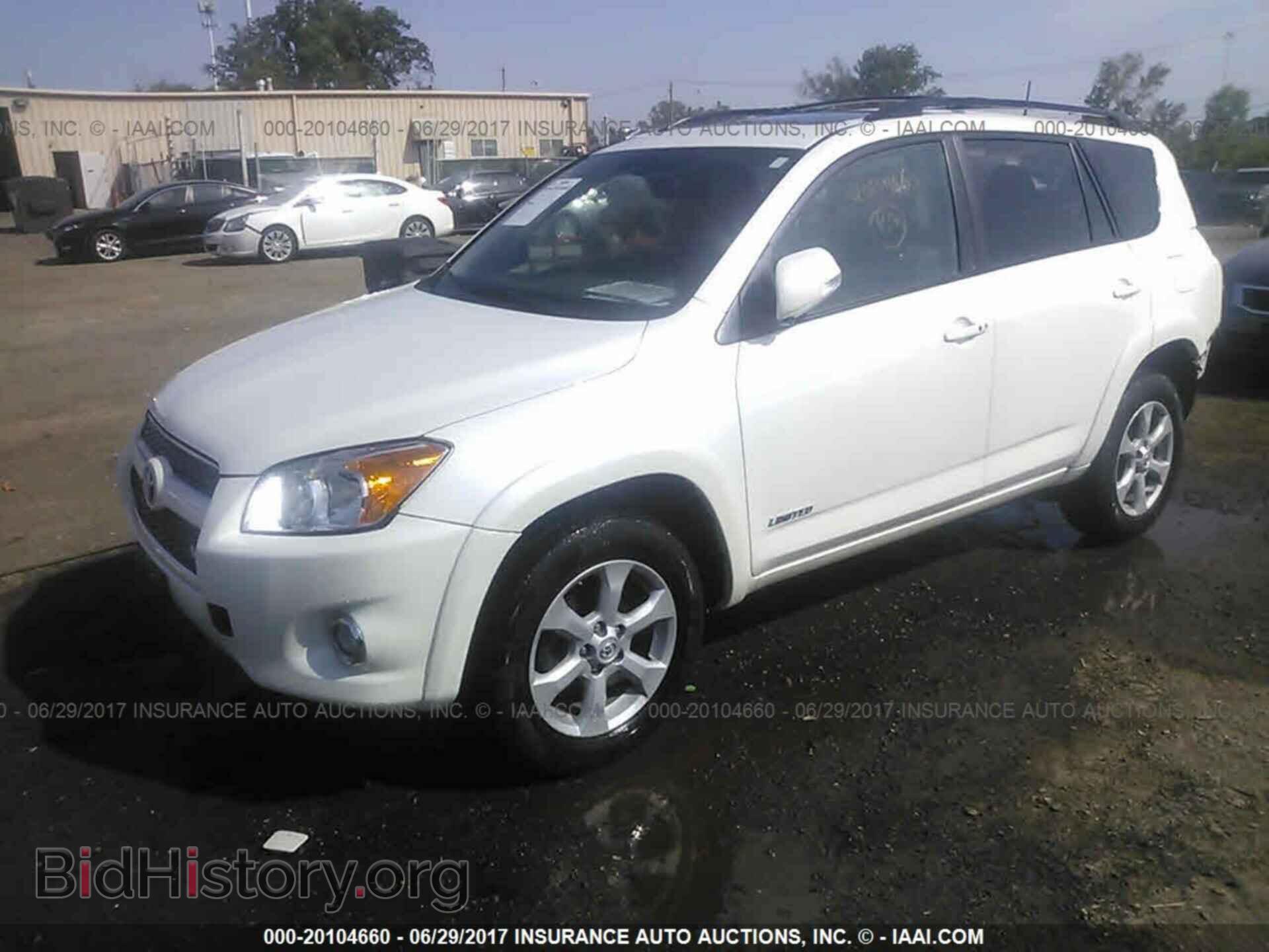 2012 Toyota Rav4 - VIN: 2T3DK4DV9CW085607 - Photo 2