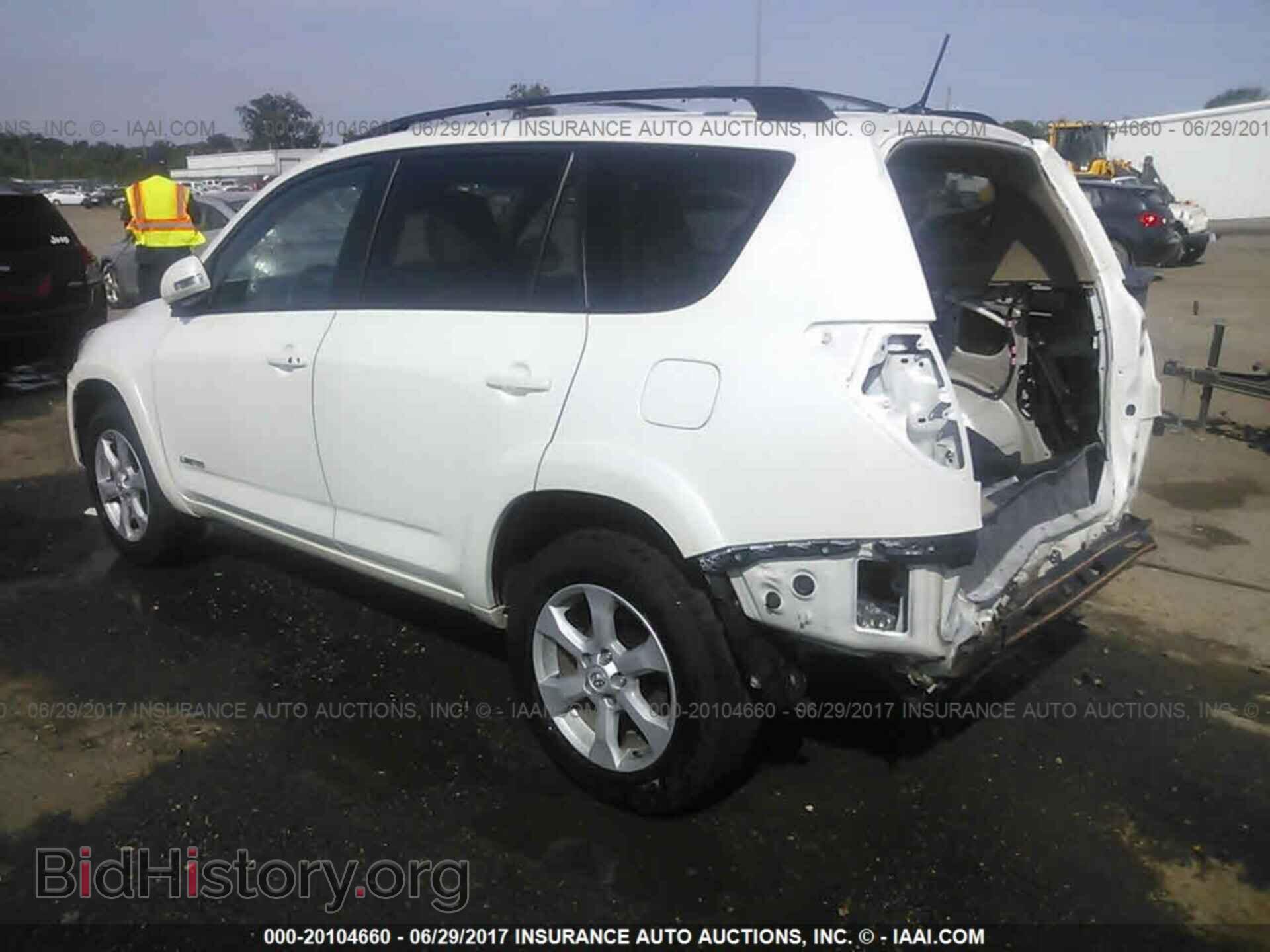2012 Toyota Rav4 - VIN: 2T3DK4DV9CW085607 - Photo 3