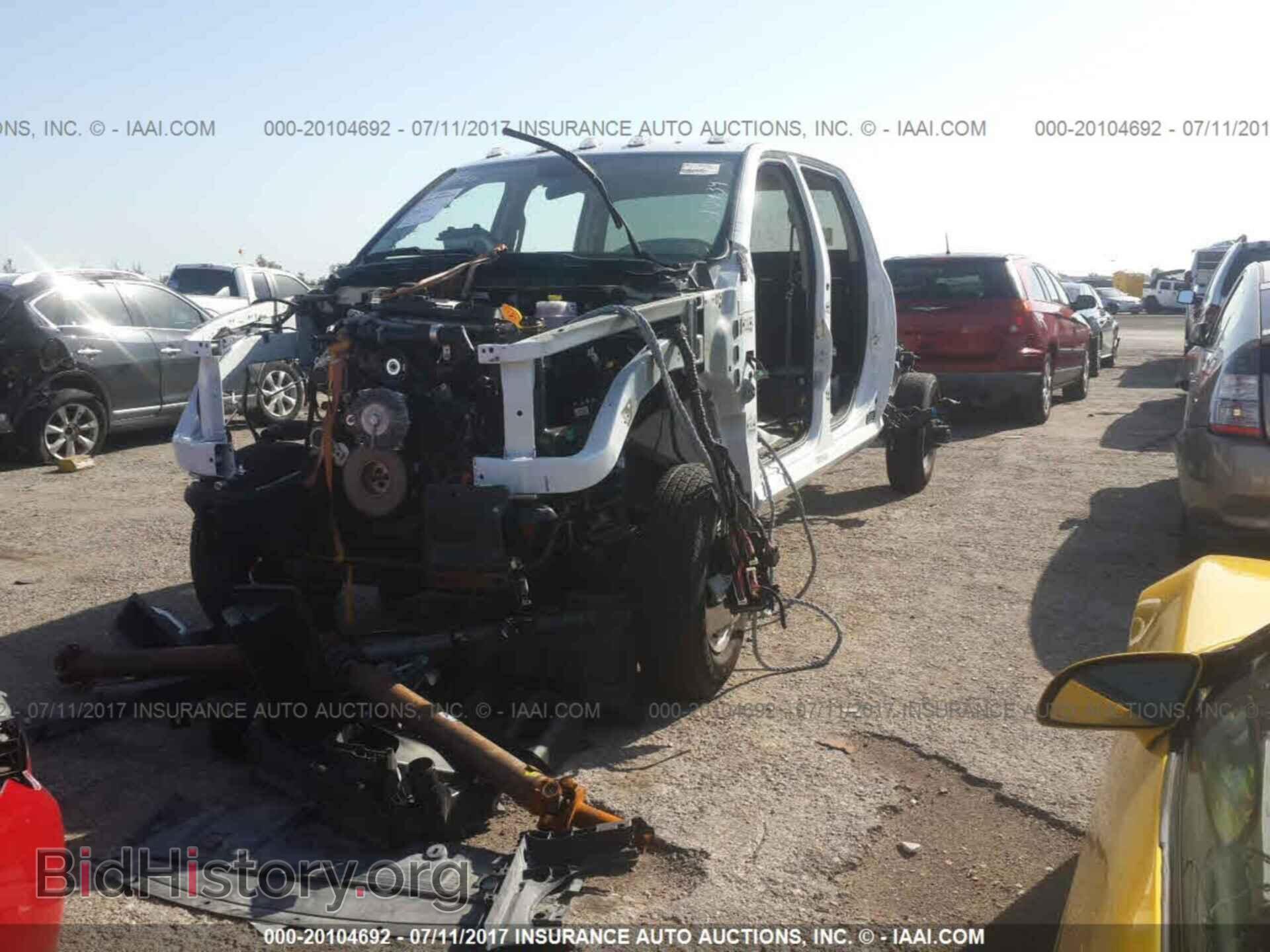 2017 Ram 3500 - VIN: 3C63RRGL8HG614820 - Фото 2