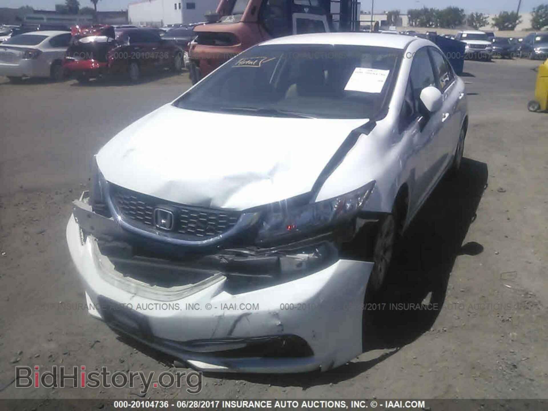 2013 Honda Civic - VIN: 19XFB2F54DE295572 - Photo 2
