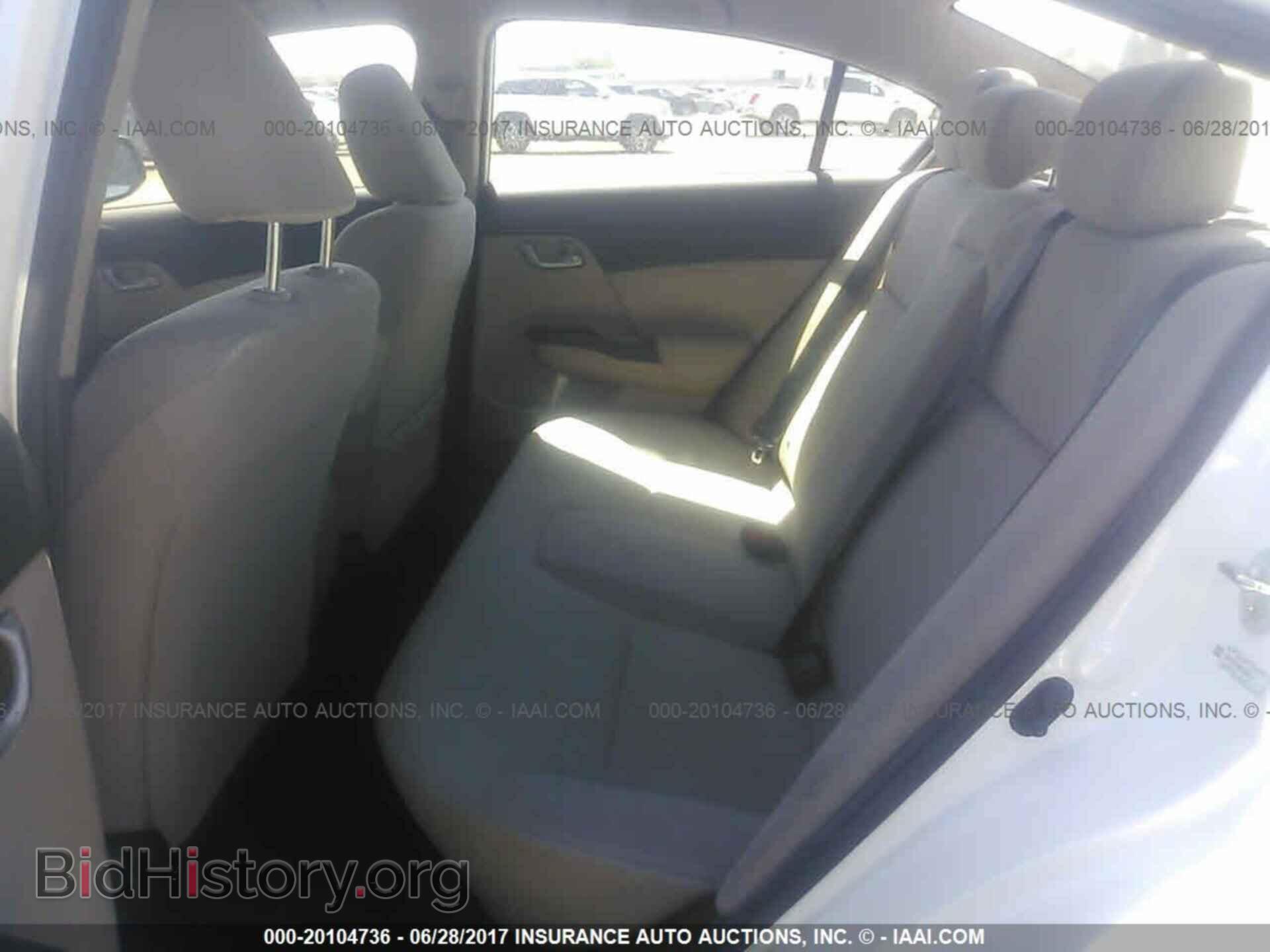 2013 Honda Civic - VIN: 19XFB2F54DE295572 - Photo 8