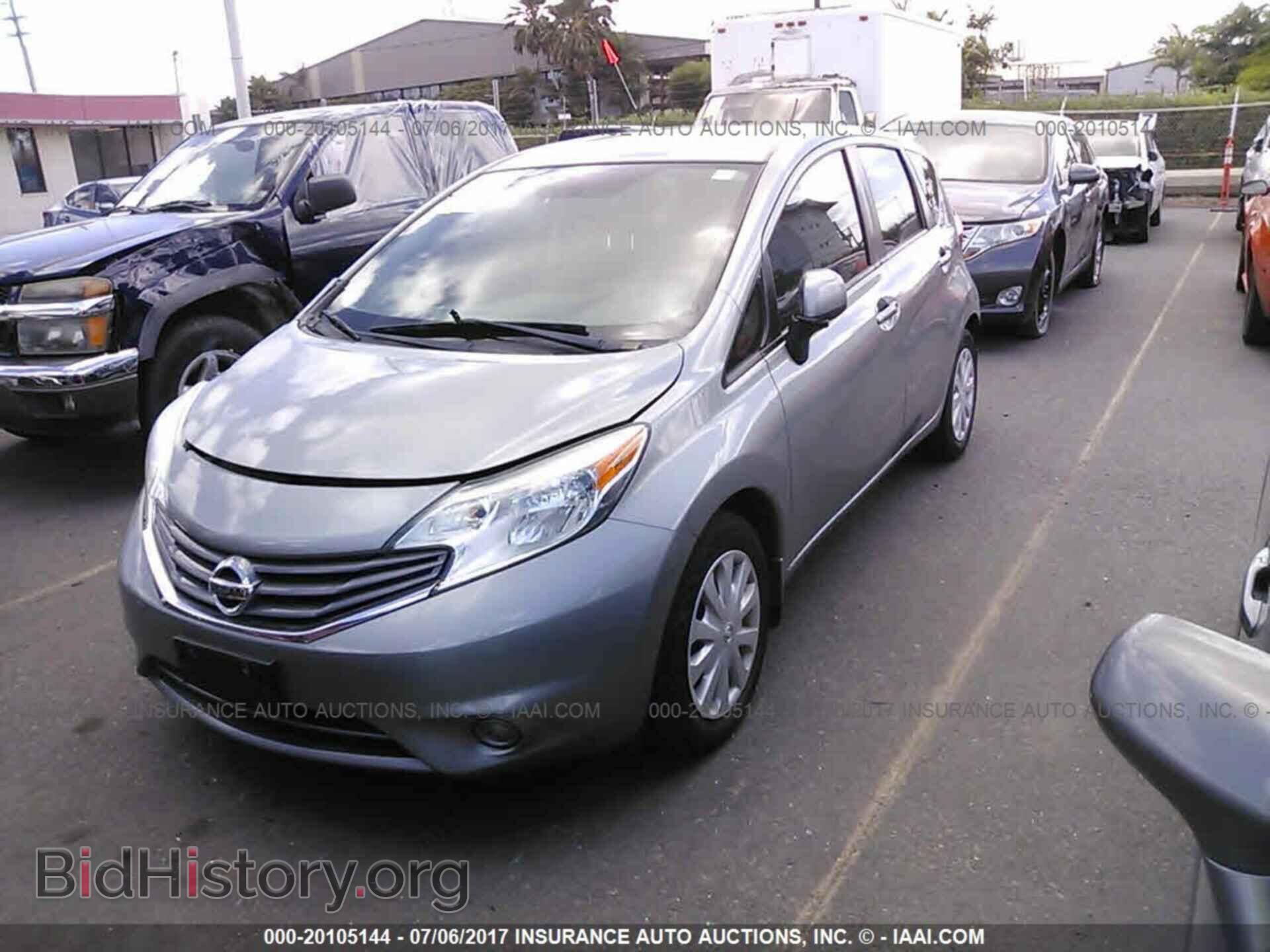 2014 Nissan Versa note - VIN: 3N1CE2CP6EL417364 - Фото 2