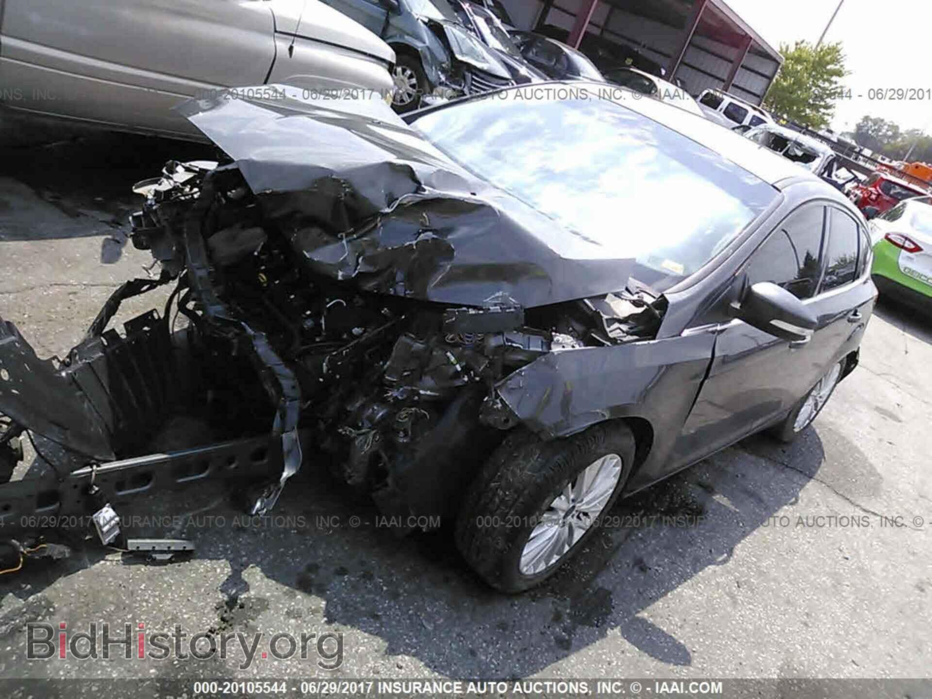 2016 Ford Focus - VIN: 1FADP3N27GL290521 - Photo 2