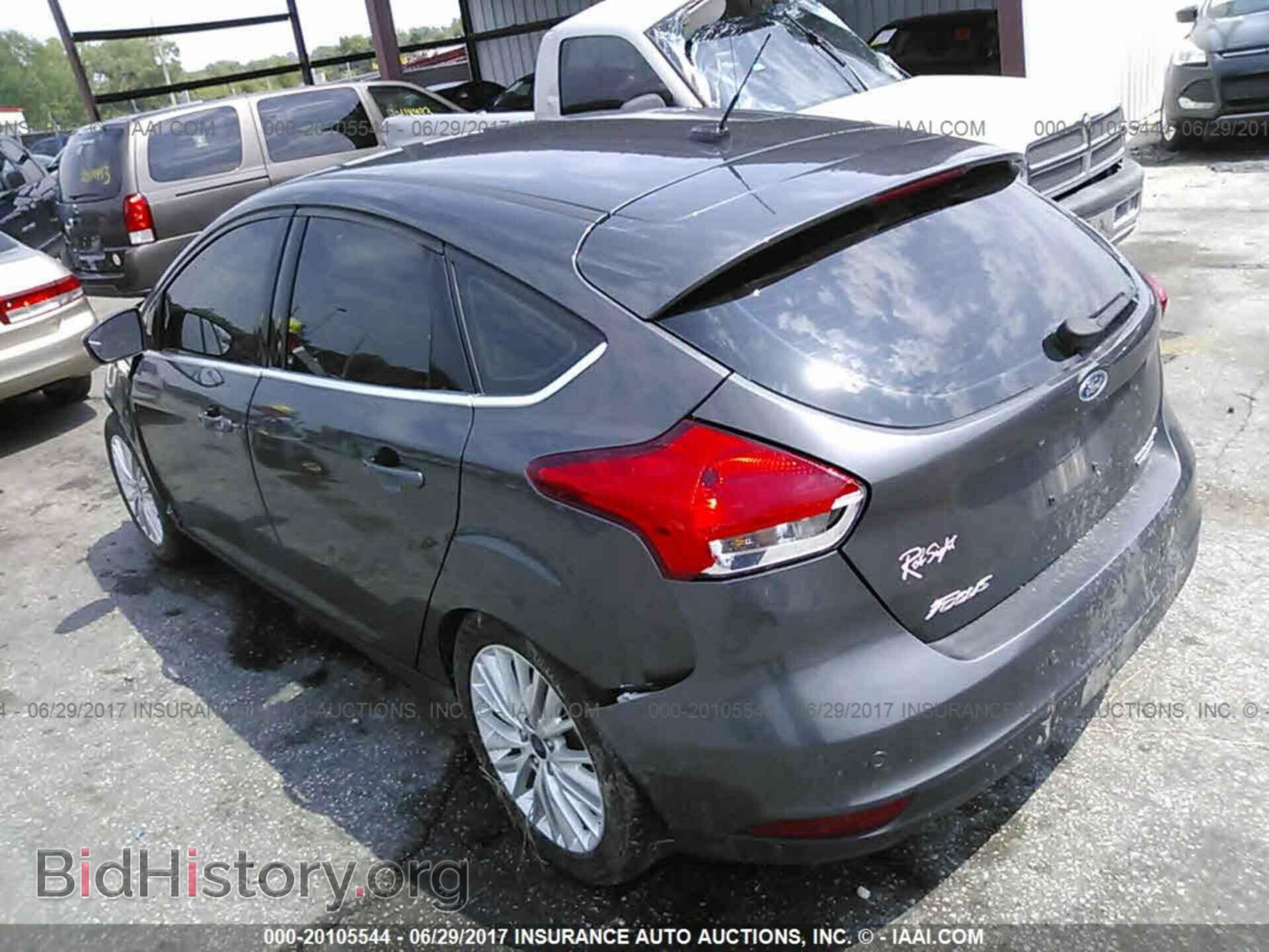 2016 Ford Focus - VIN: 1FADP3N27GL290521 - Photo 3
