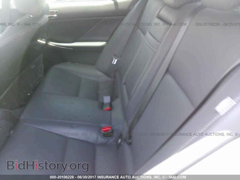 2015 Lexus IS (VIN JTHBF1D28F5049627) — photo 8 of 10