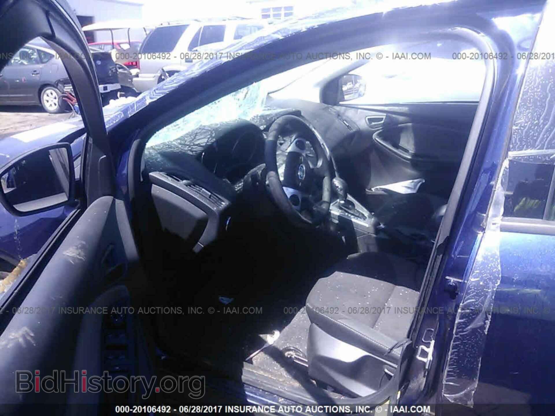 2012 Ford Focus - VIN: 1FAHP3F24CL157483 - Photo 5