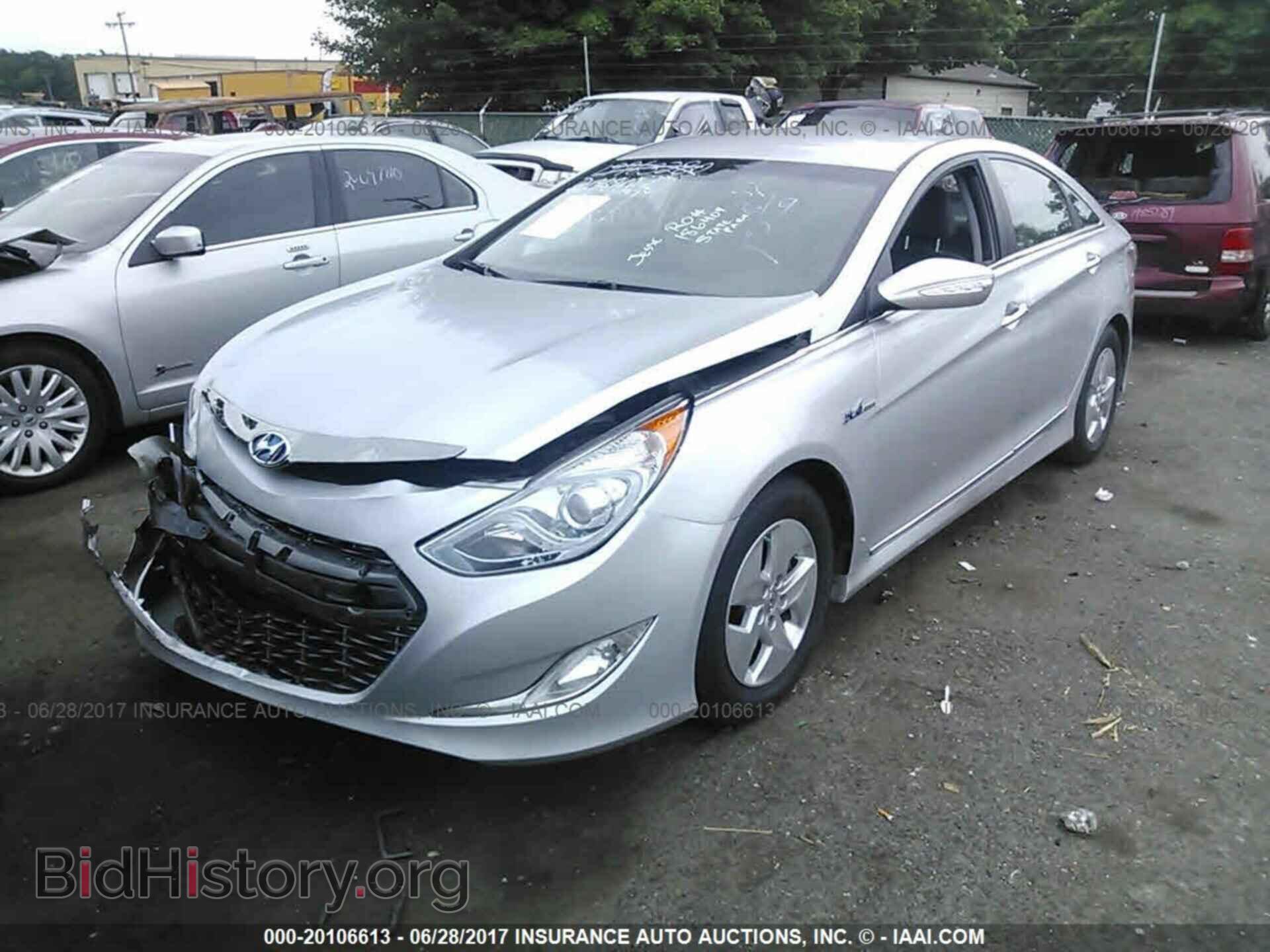 2012 Hyundai Sonata - VIN: KMHEC4A4XCA022653 - Фото 2