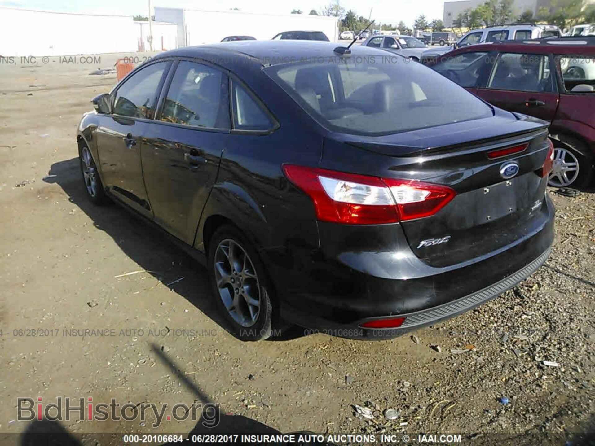2013 Ford Focus - VIN: 1FADP3F23DL245778 - Photo 3