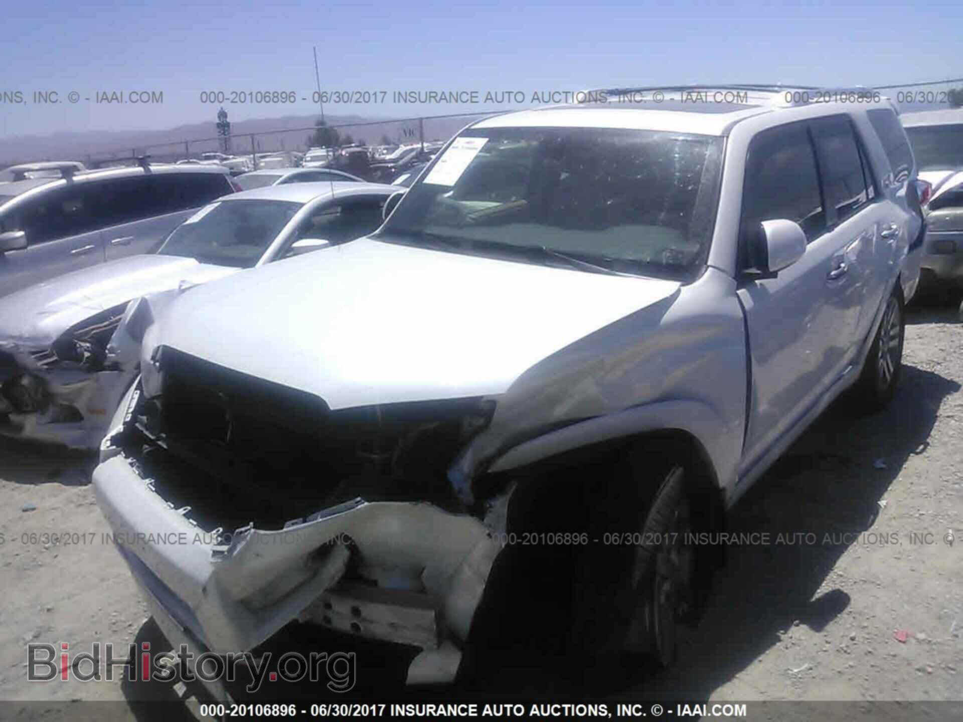 2013 Toyota 4runner - VIN: JTEBU5JR2D5125559 - Фото 2
