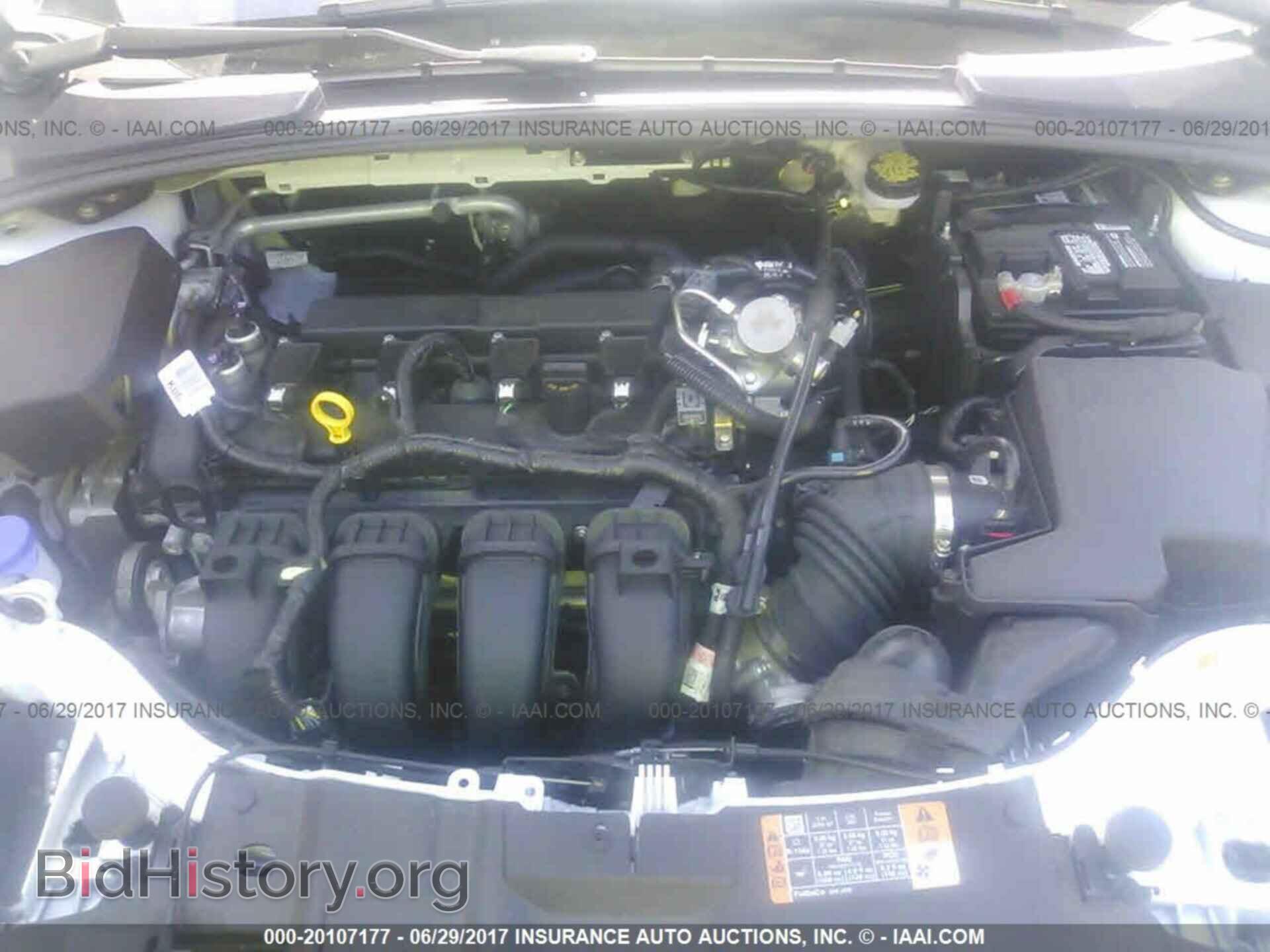 2016 Ford Focus - VIN: 1FADP3F24GL389568 - Photo 10