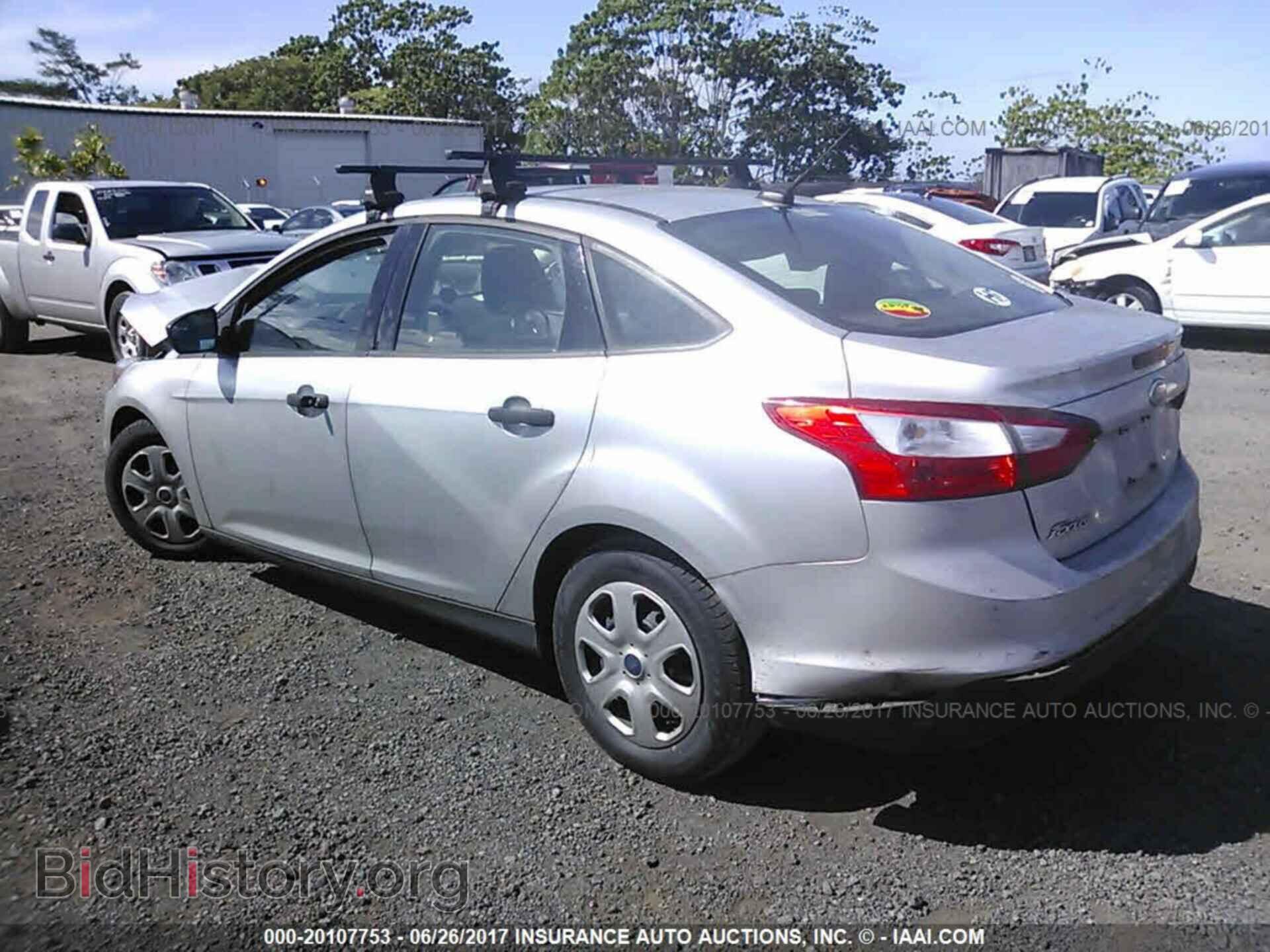 2012 Ford Focus - VIN: 1FAHP3E26CL114491 - Photo 3