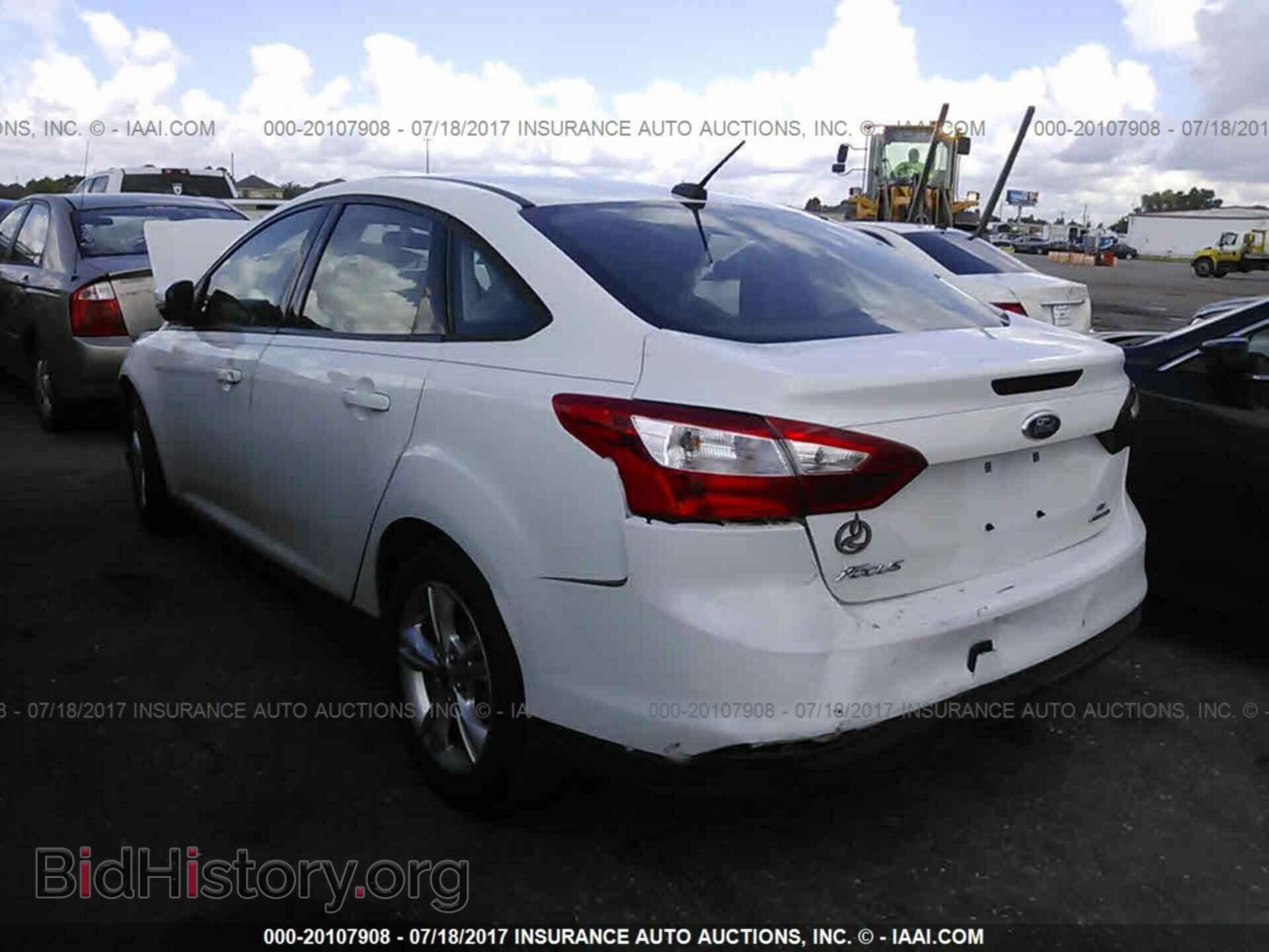 2013 Ford Focus - VIN: 1FADP3F24DL285951 - Photo 3