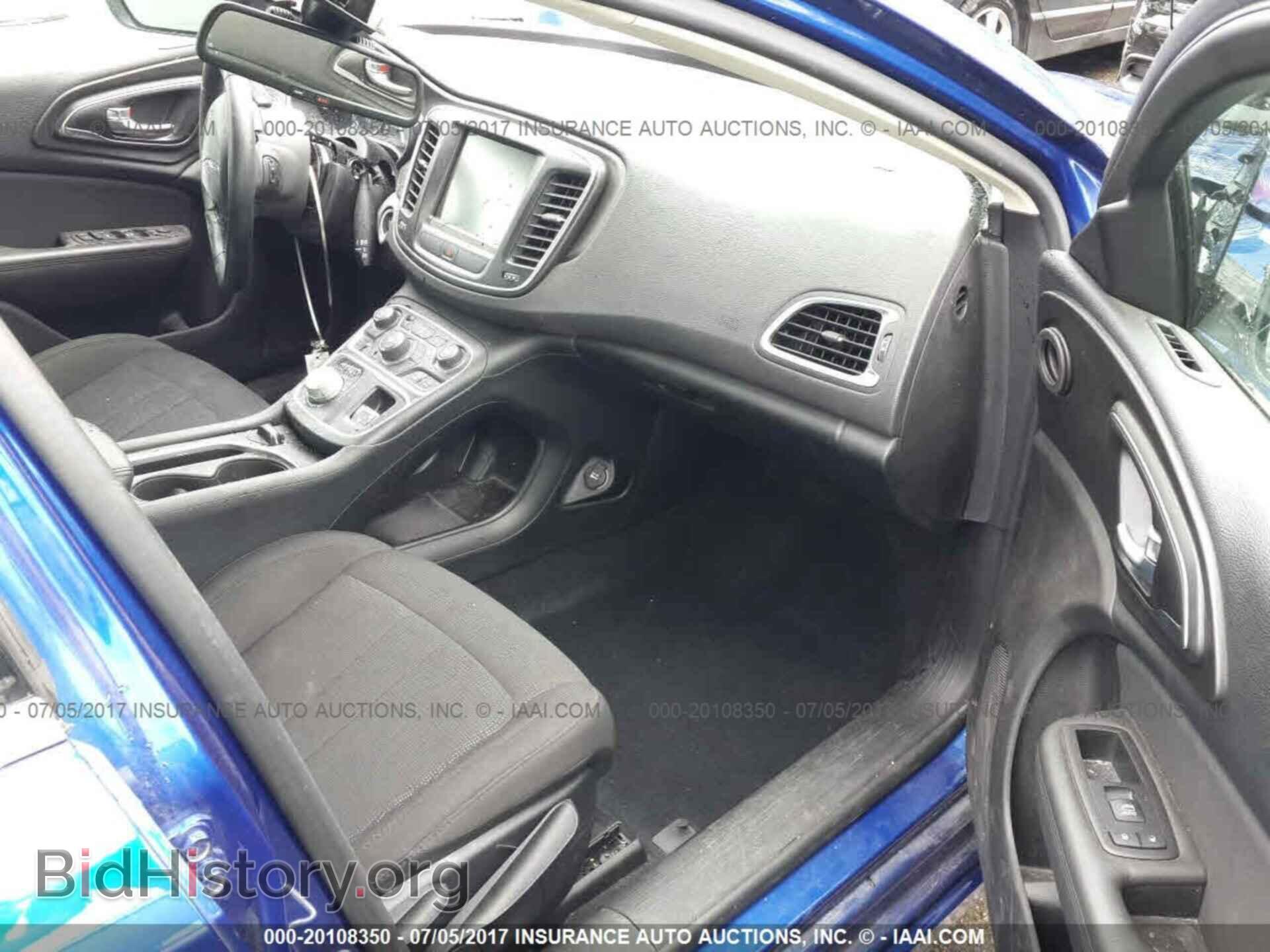 2016 Chrysler 200 - VIN: 1C3CCCAB0GN165442 - Фото 5