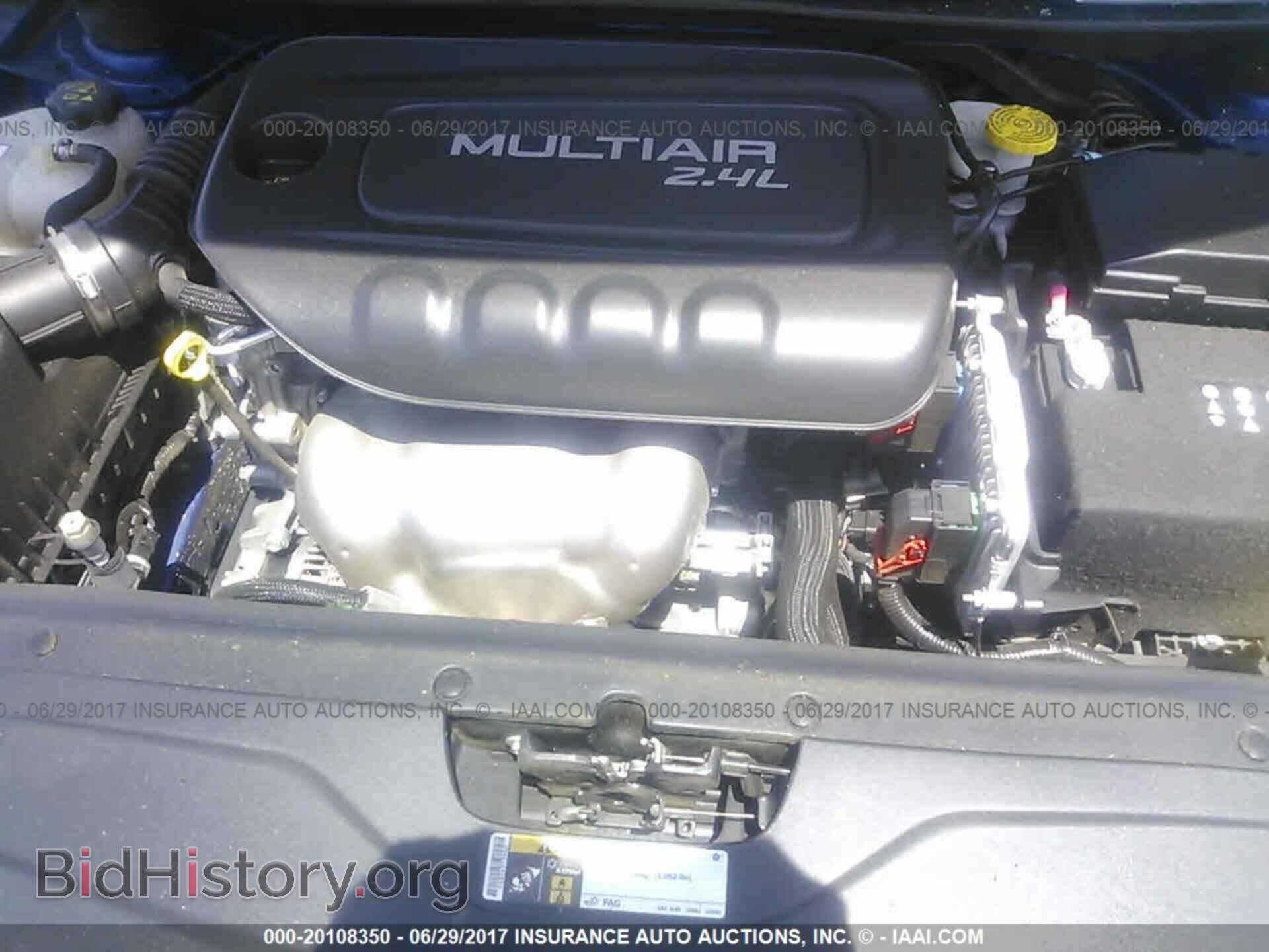 2016 Chrysler 200 - VIN: 1C3CCCAB0GN165442 - Фото 10