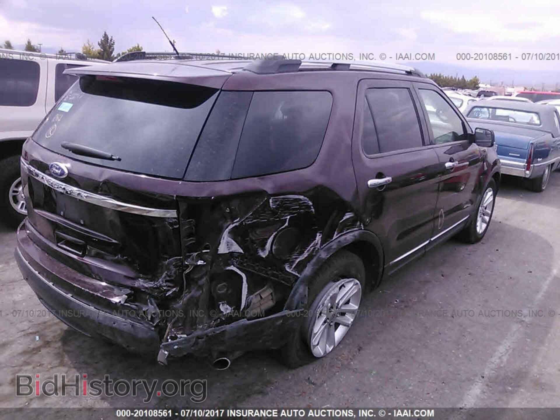 2011 Ford Explorer - VIN: 1FMHK7D85BGA57340 - Фото 4