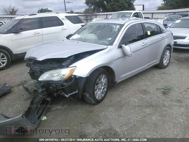 2011 Chrysler 200 - VIN: 1C3BC4FB3BN521420 - Фото 2