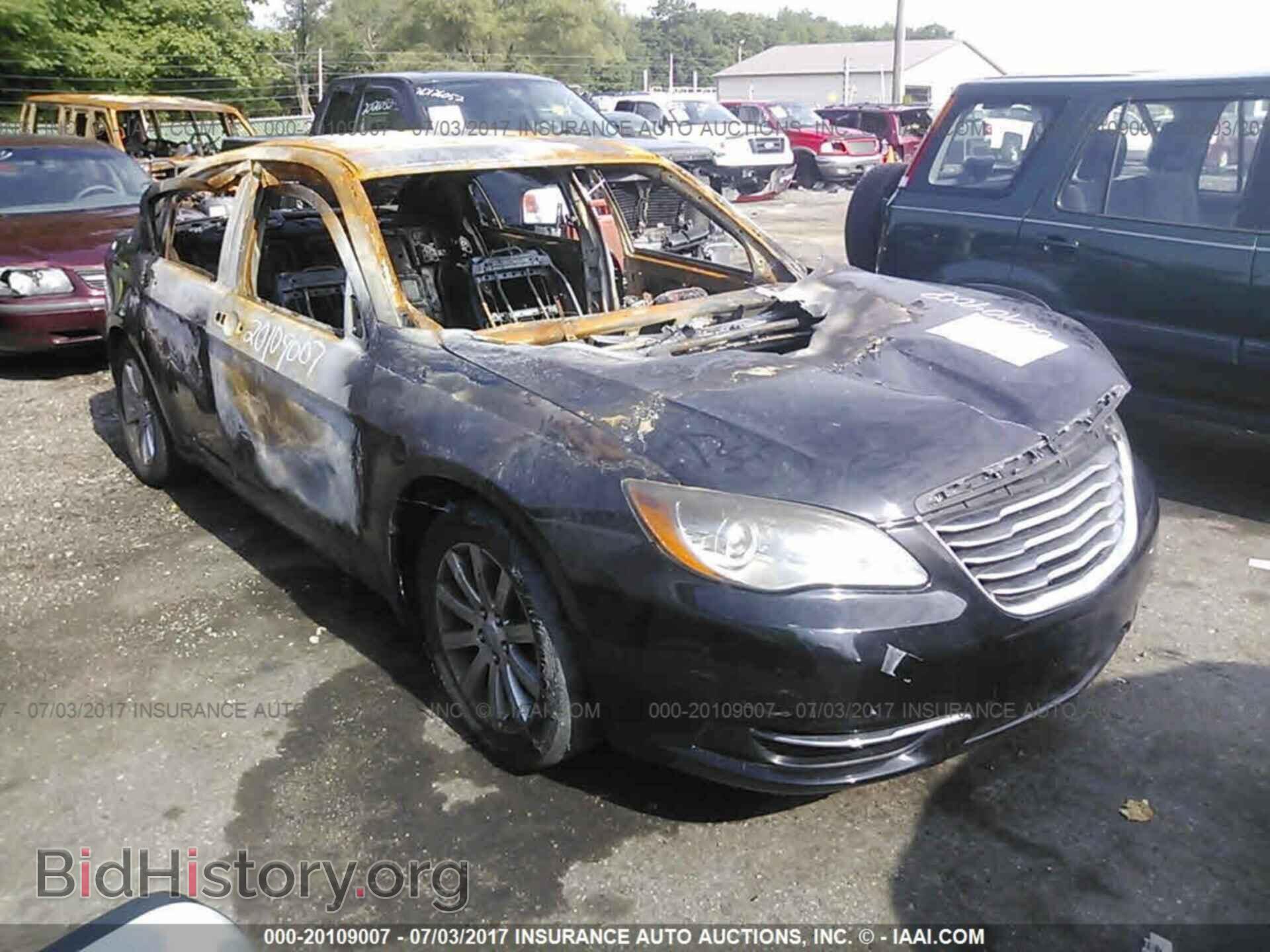 Фотография 1C3CCBBB0DN732656 - Chrysler 200 2013