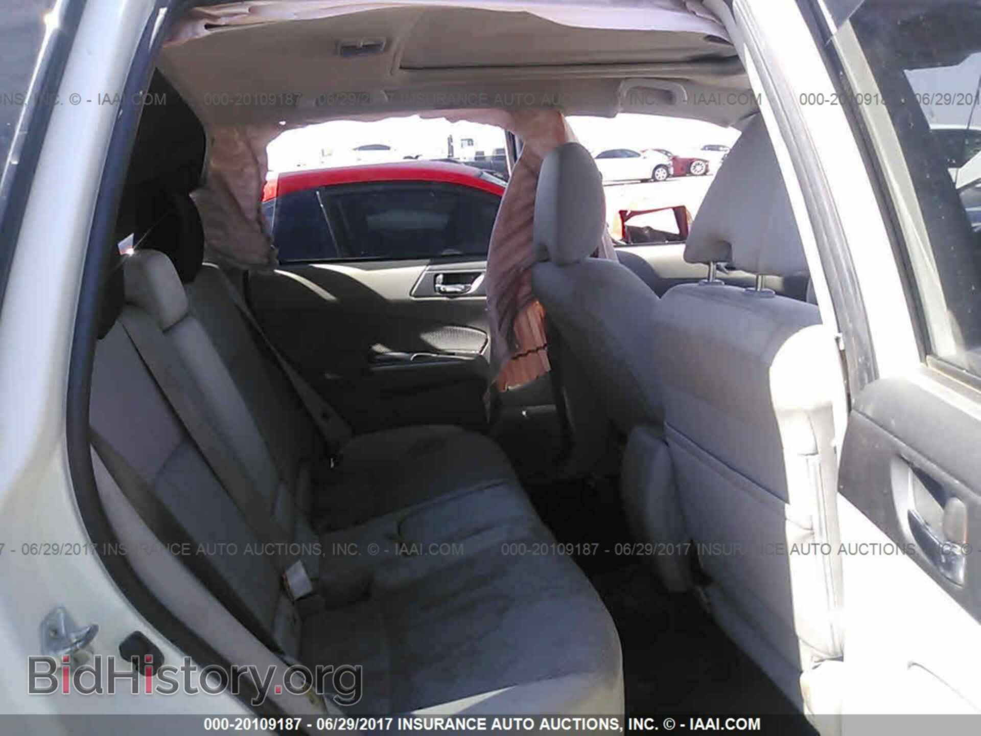 2011 Subaru Forester - VIN: JF2SHADC8BH722110 - Фото 8