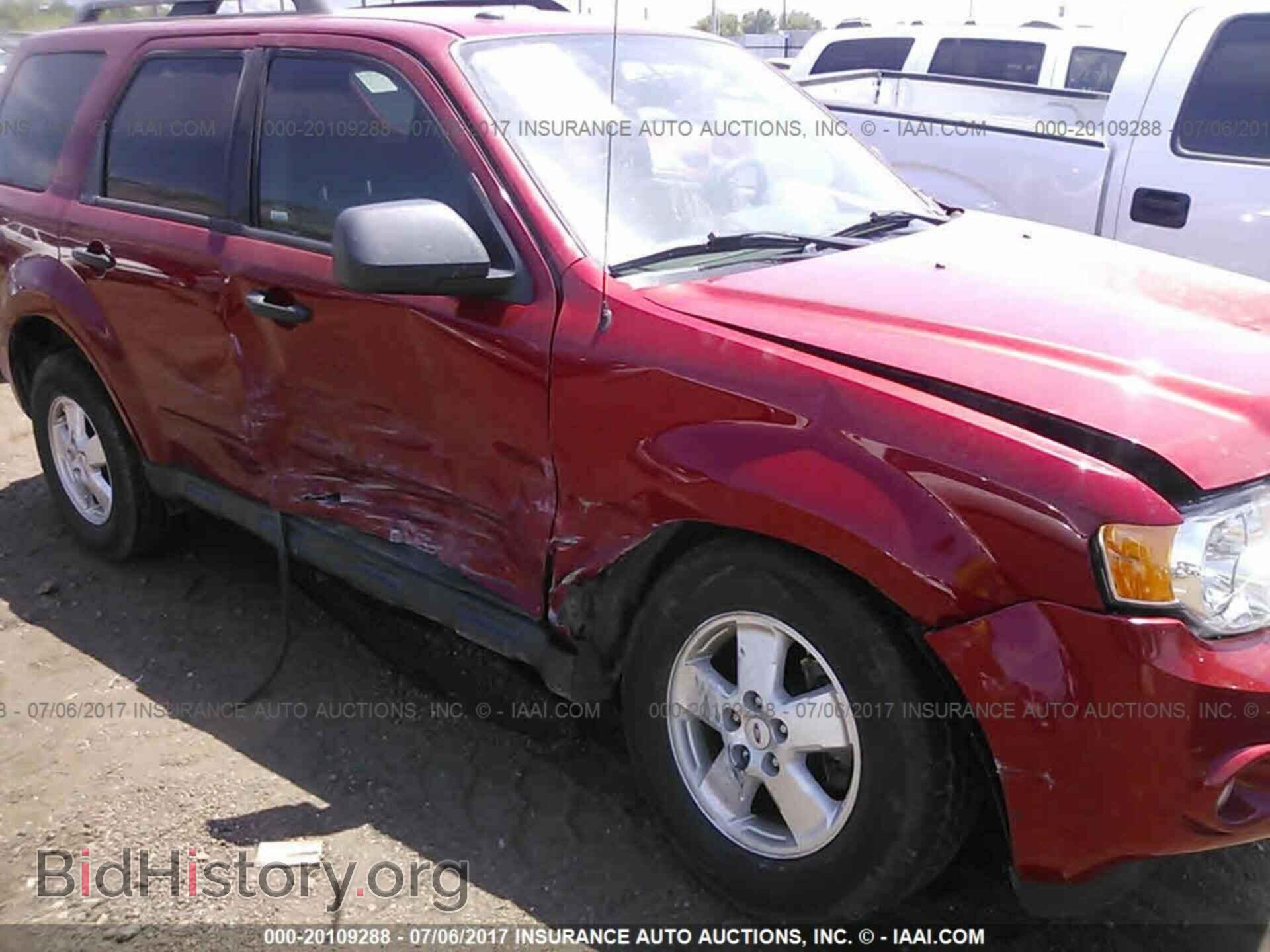2011 Ford Escape - VIN: 1FMCU9D73BKC11600 - Photo 6
