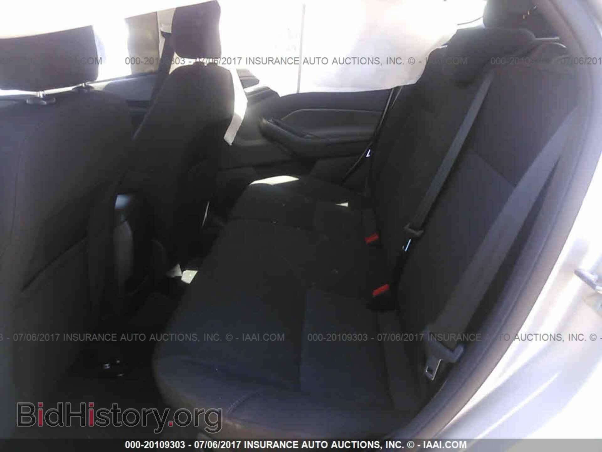 2016 Ford Focus - VIN: 1FADP3K2XGL246985 - Фото 8