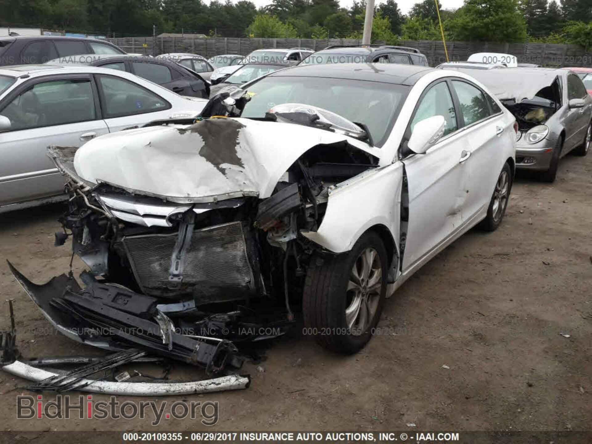 2012 Hyundai Sonata - VIN: 5NPEC4AC1CH320187 - Photo 2
