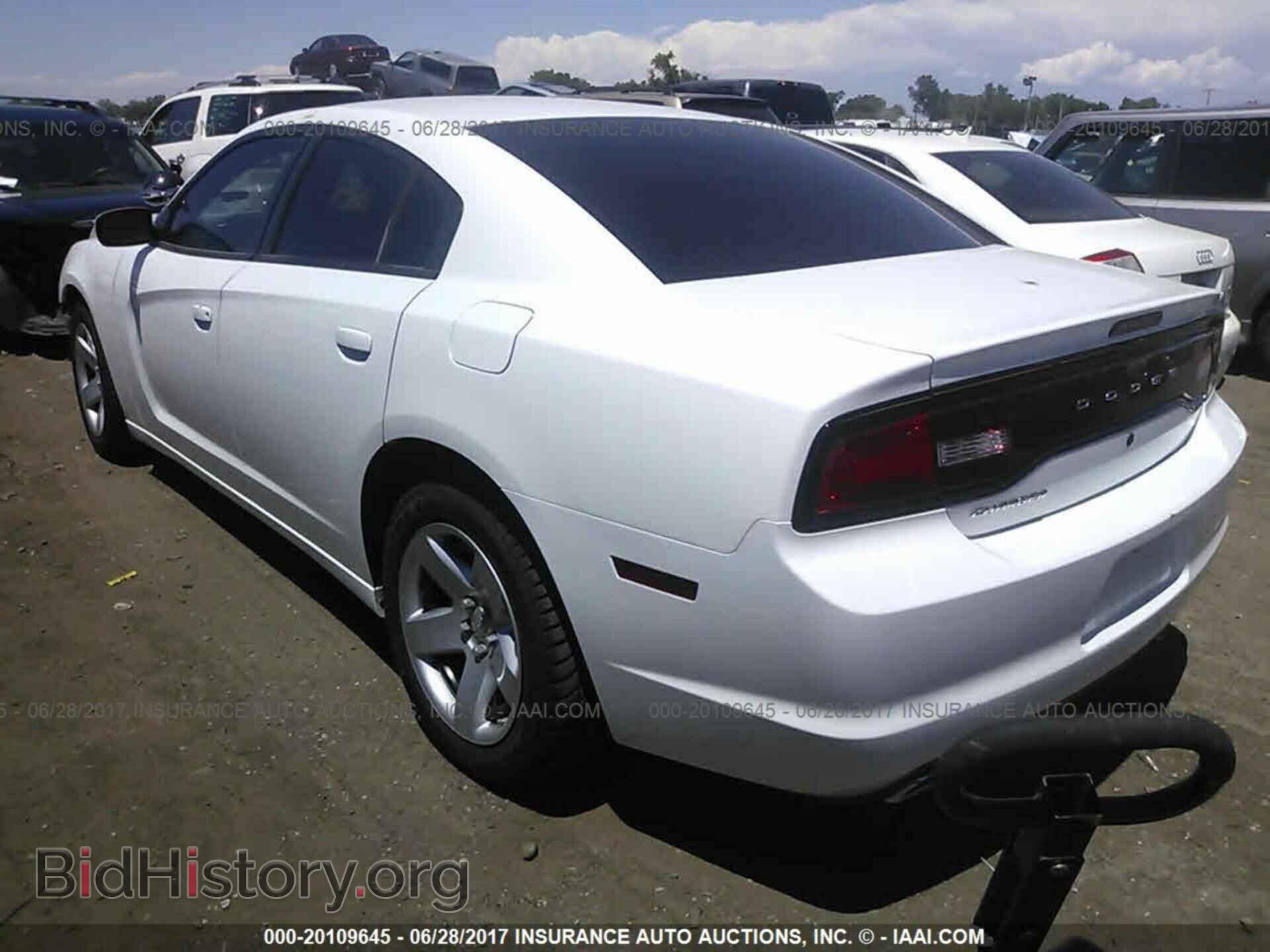 2013 Dodge Charger - VIN: 2C3CDXAT4DH716229 - Фото 3