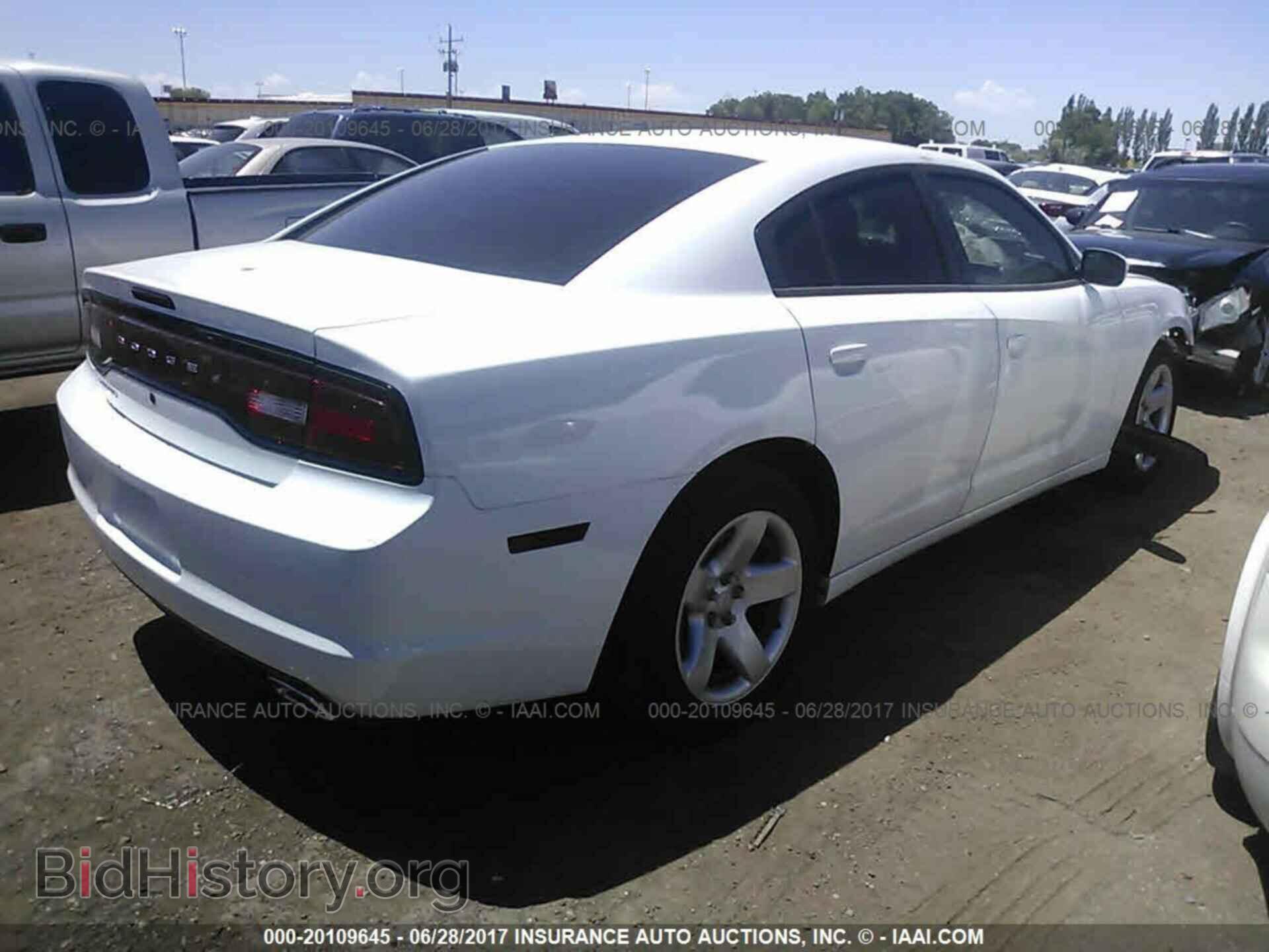 2013 Dodge Charger - VIN: 2C3CDXAT4DH716229 - Фото 4