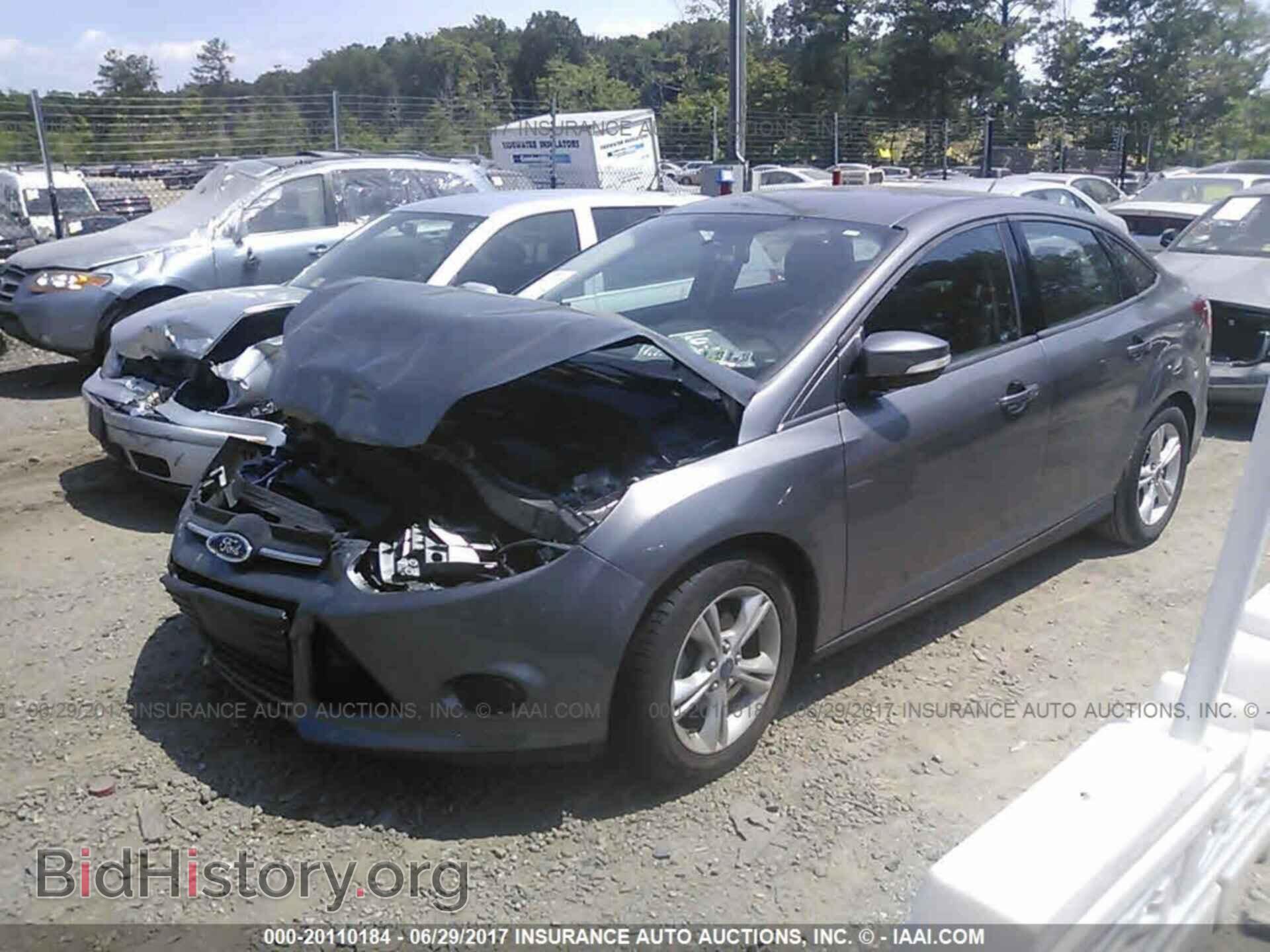 2014 Ford Focus - VIN: 1FADP3F26EL457141 - Фото 2