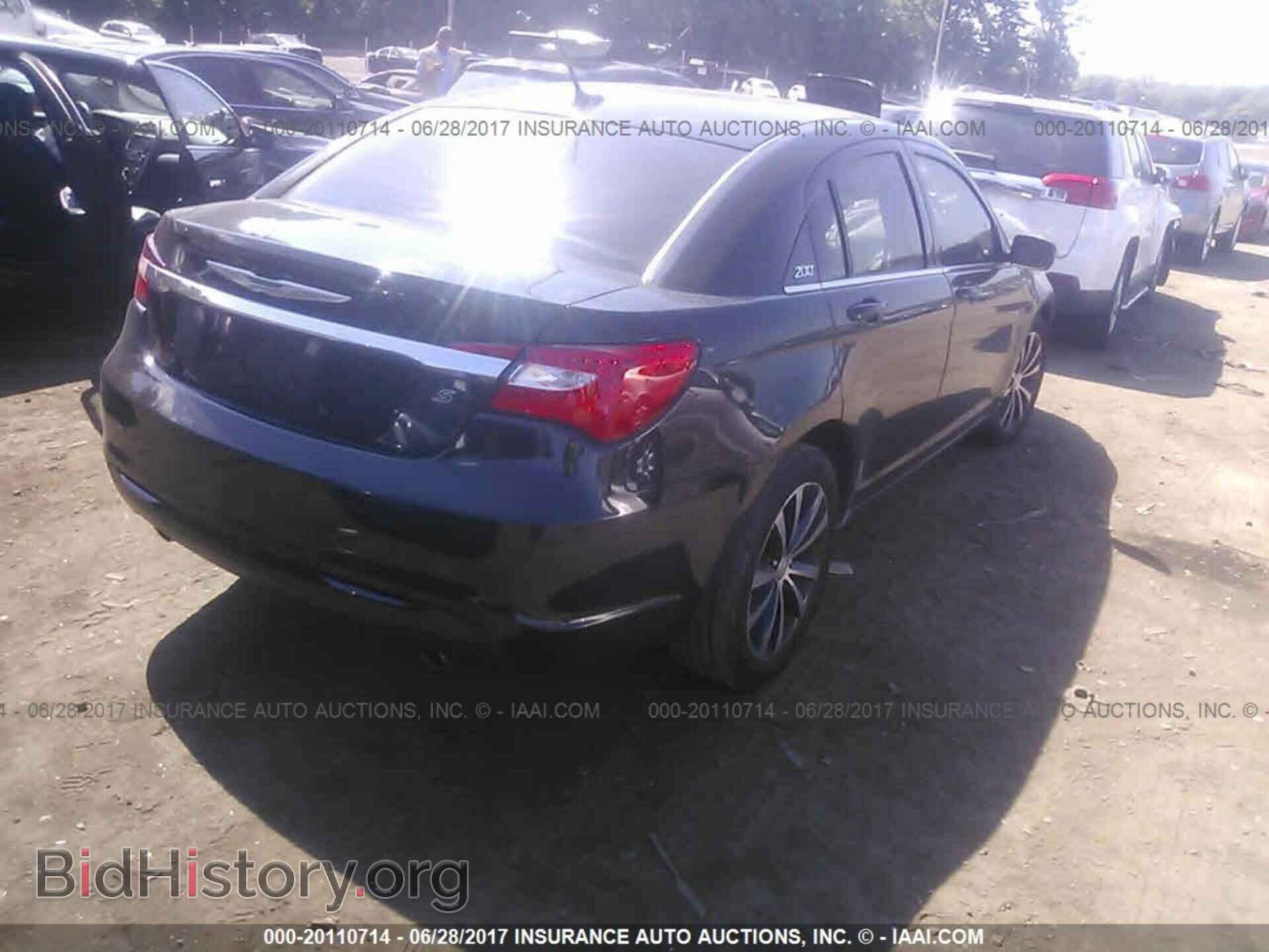 2013 Chrysler 200 - VIN: 1C3CCBBG4DN738097 - Photo 4