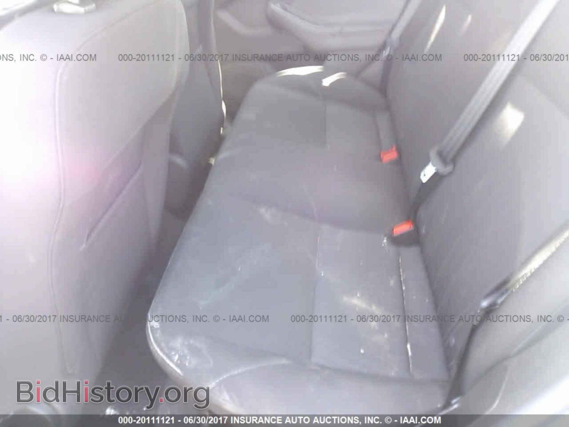 2016 Ford Focus - VIN: 1FADP3F21GL377989 - Photo 8