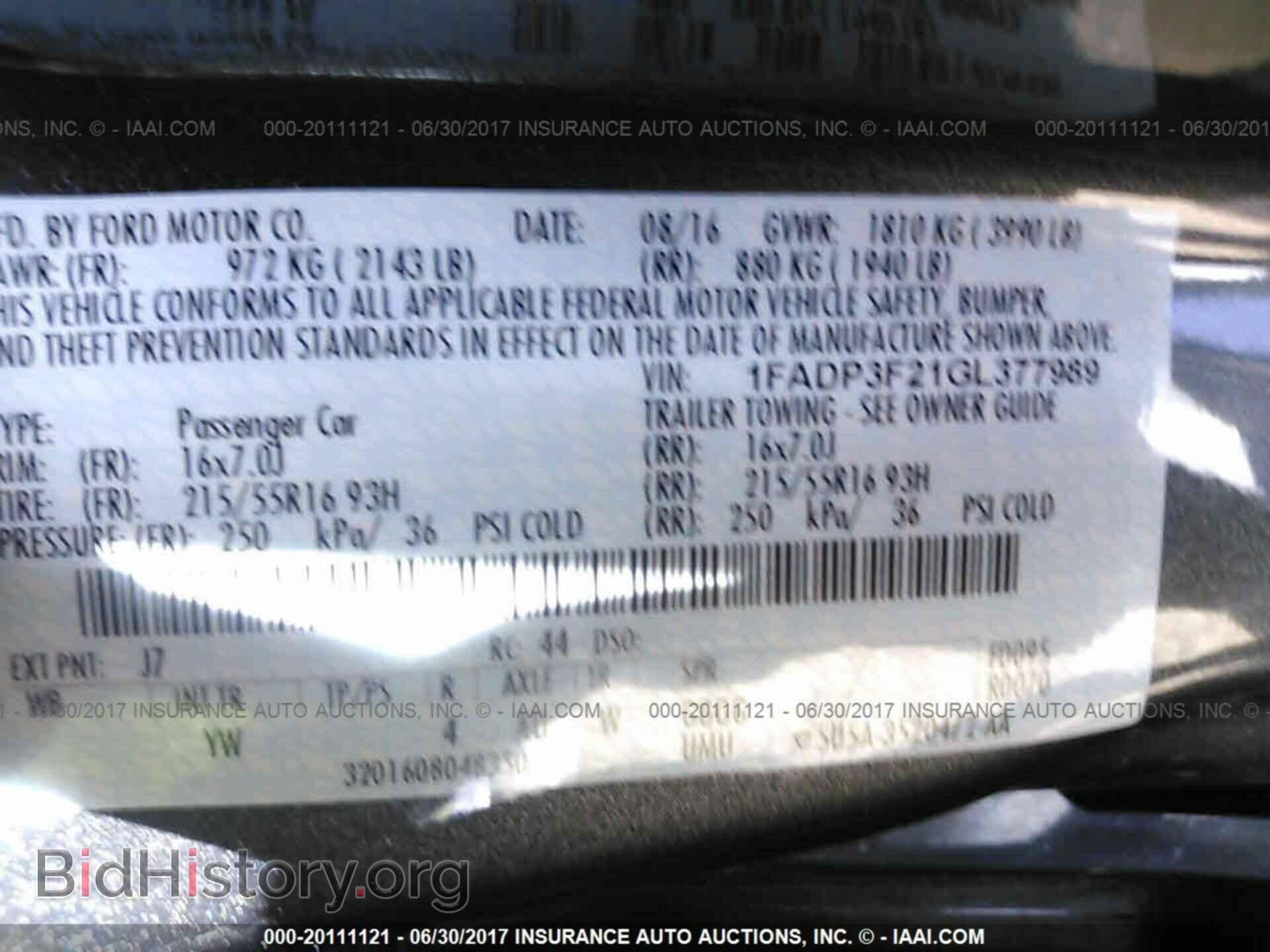 2016 Ford Focus - VIN: 1FADP3F21GL377989 - Photo 9