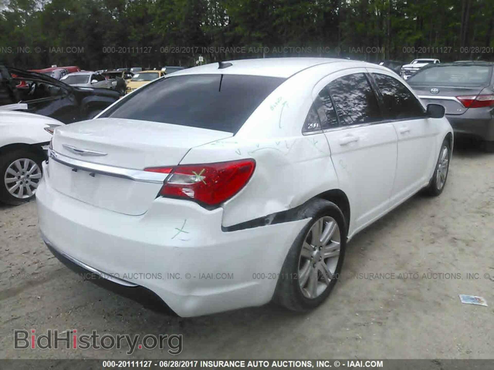 2013 Chrysler 200 - VIN: 1C3CCBAB6DN685621 - Фото 4