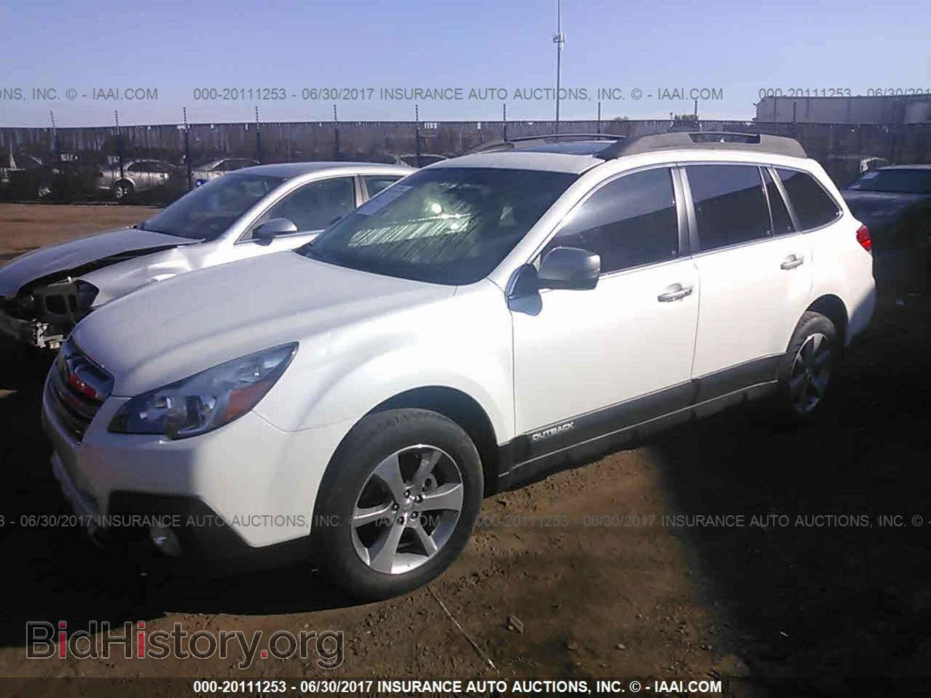 2013 Subaru Outback - VIN: 4S4BRCSC2D3247205 - Фото 2