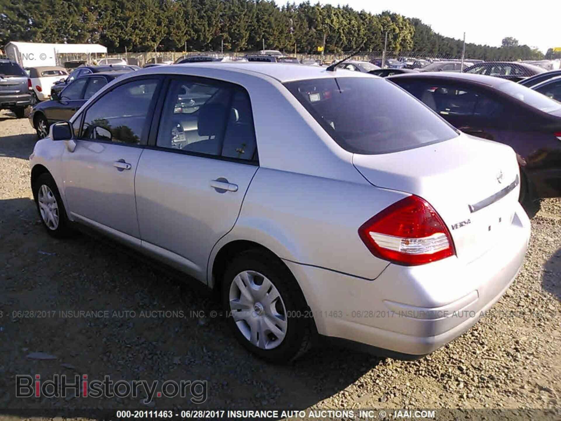2011 Nissan Versa - VIN: 3N1BC1AP2BL459010 - Фото 3