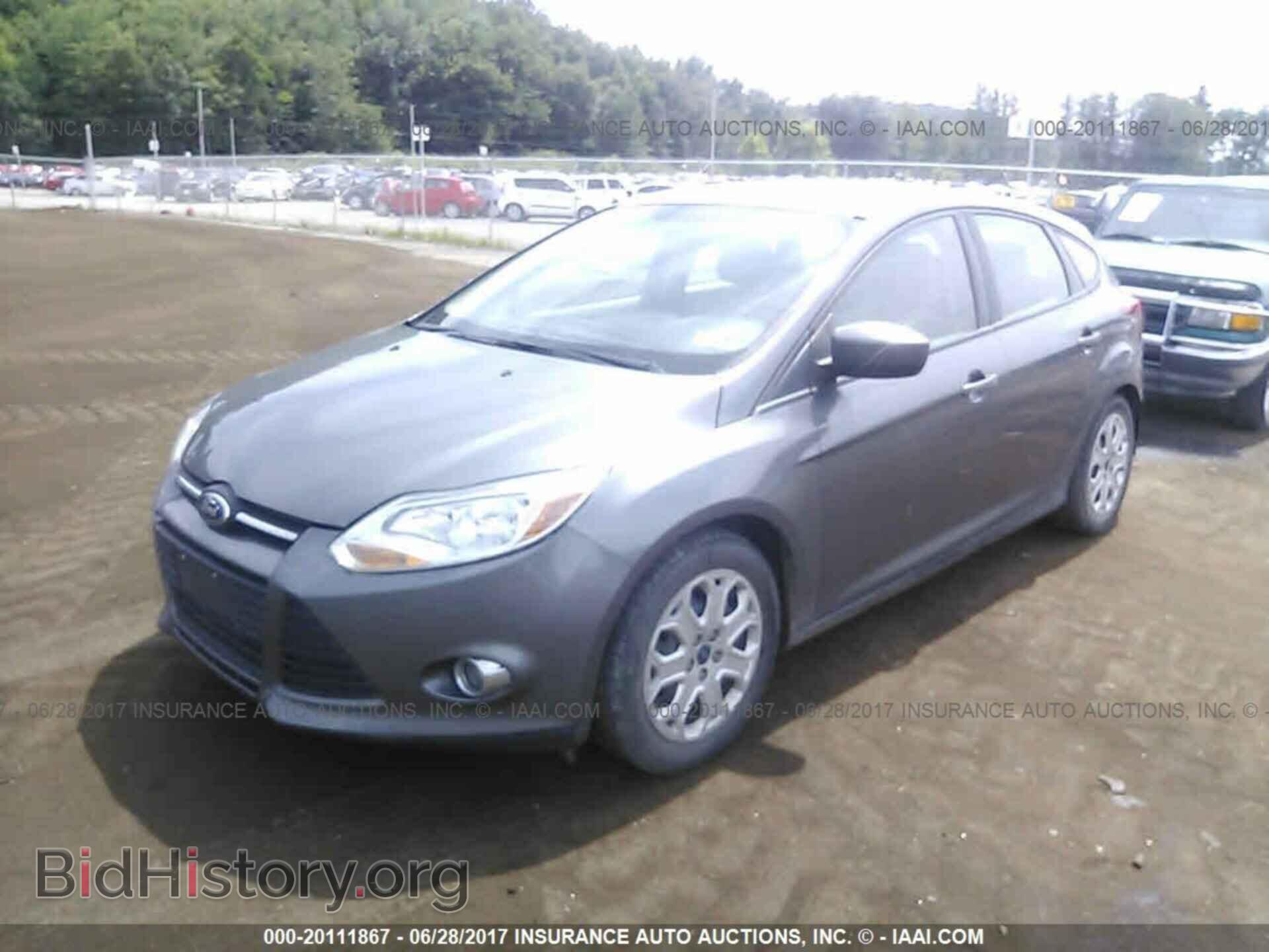 2012 Ford Focus - VIN: 1FAHP3K26CL411457 - Photo 2